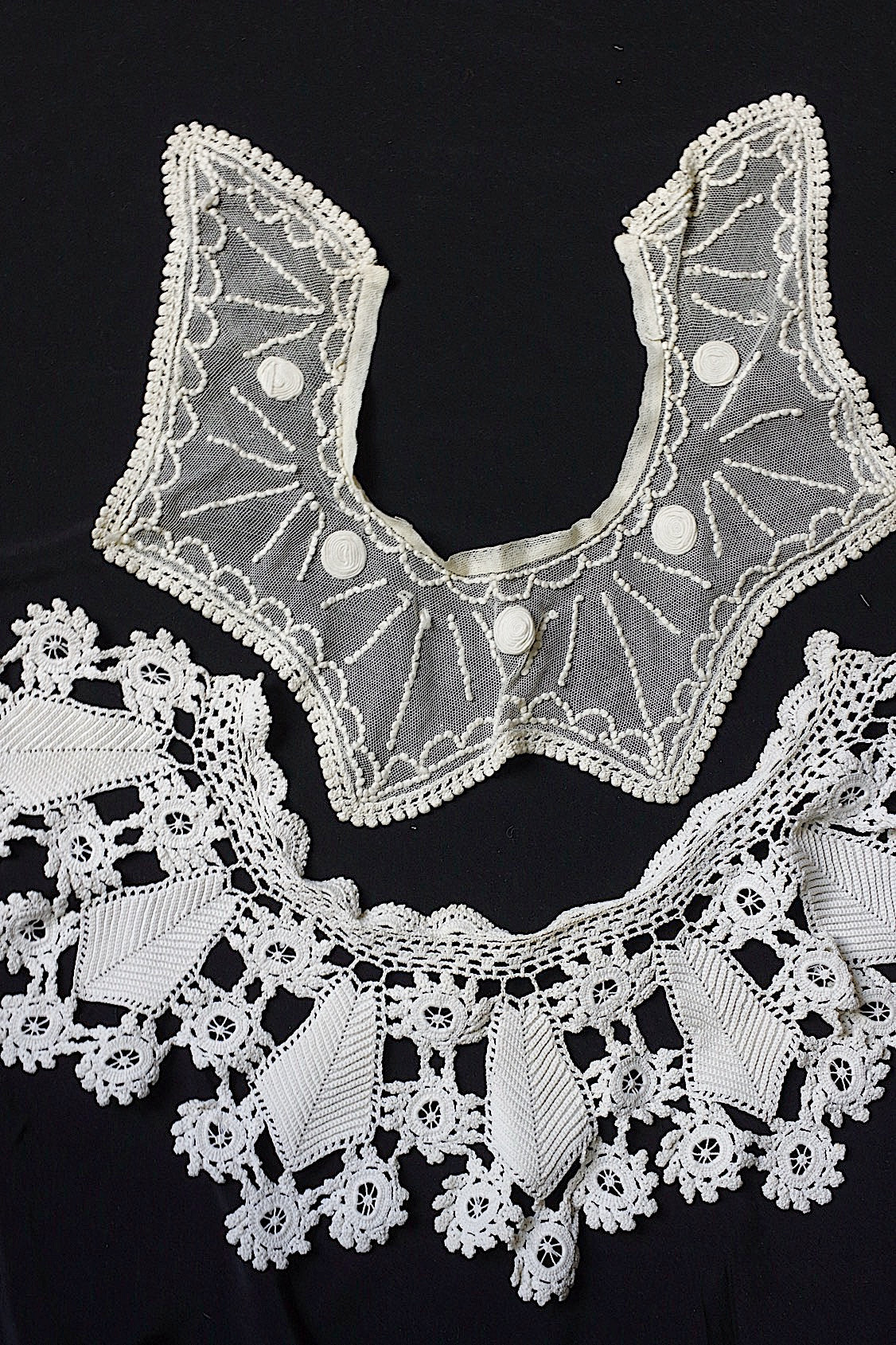 Lot de cols pour enfants en dentelle ancienne