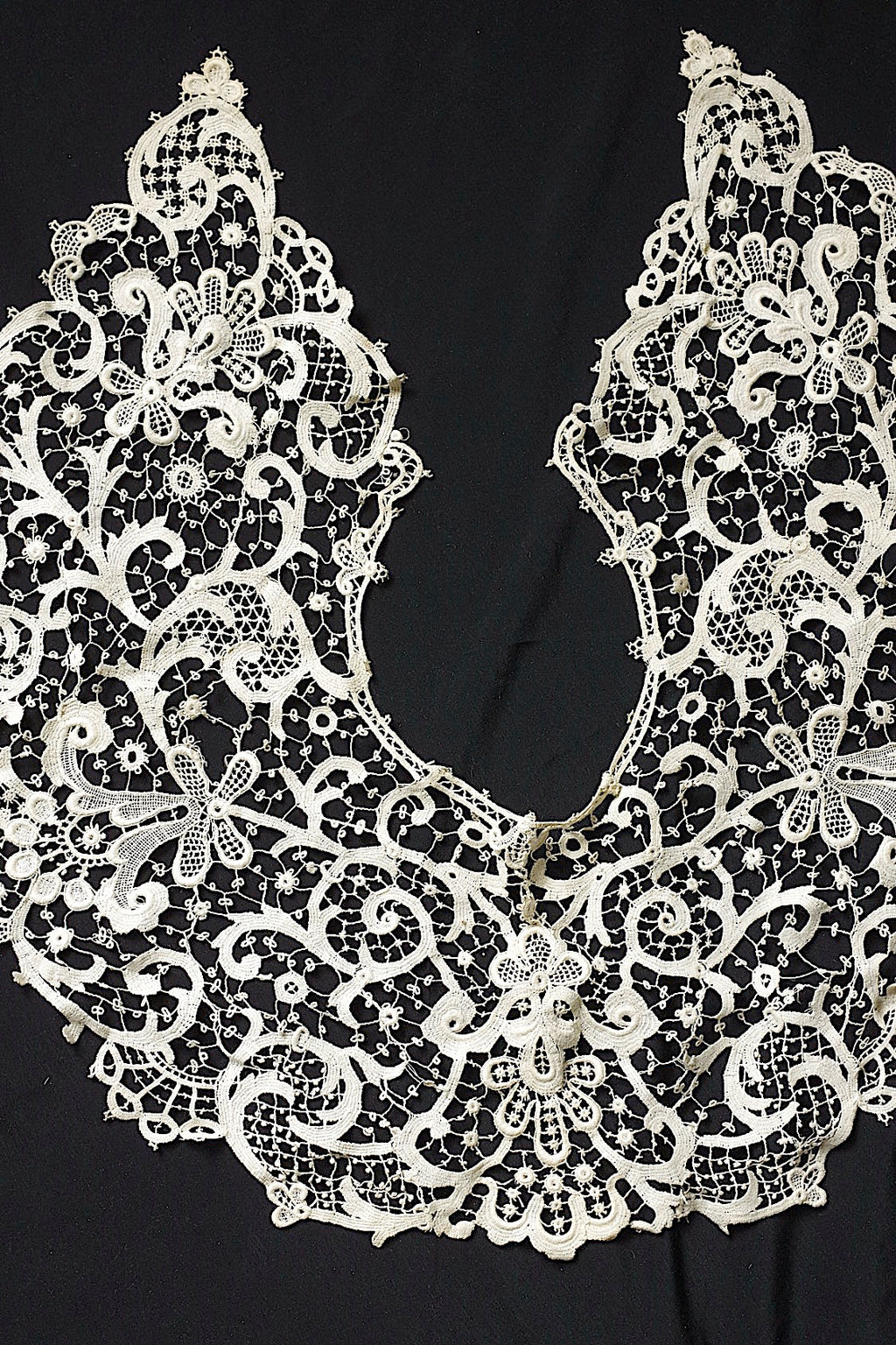 アンティークレース　dentelle ancienne　襟2