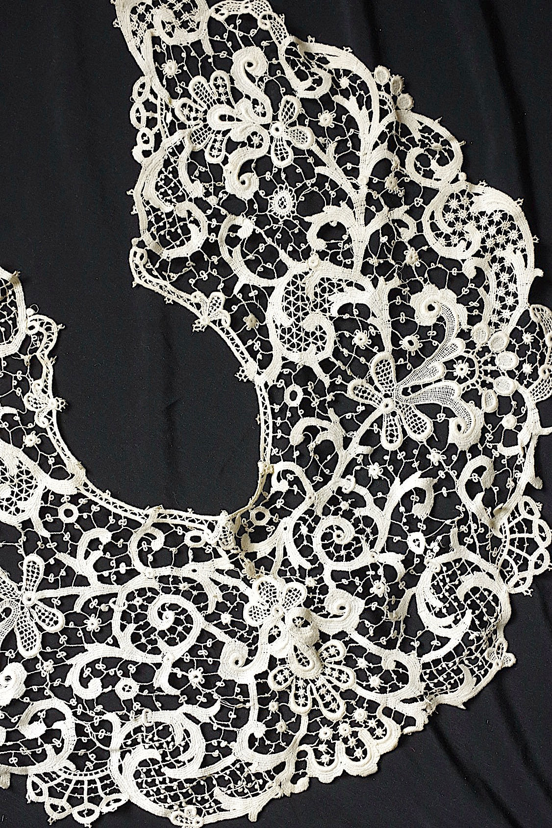 アンティークレース　dentelle ancienne　襟2