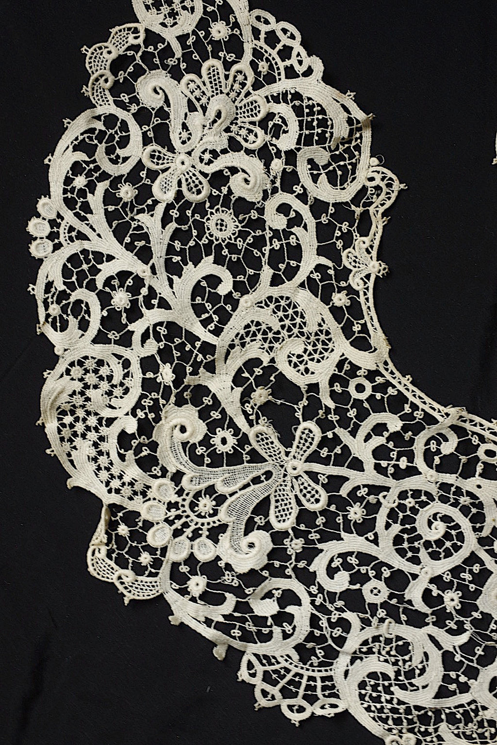 アンティークレース　dentelle ancienne　襟2