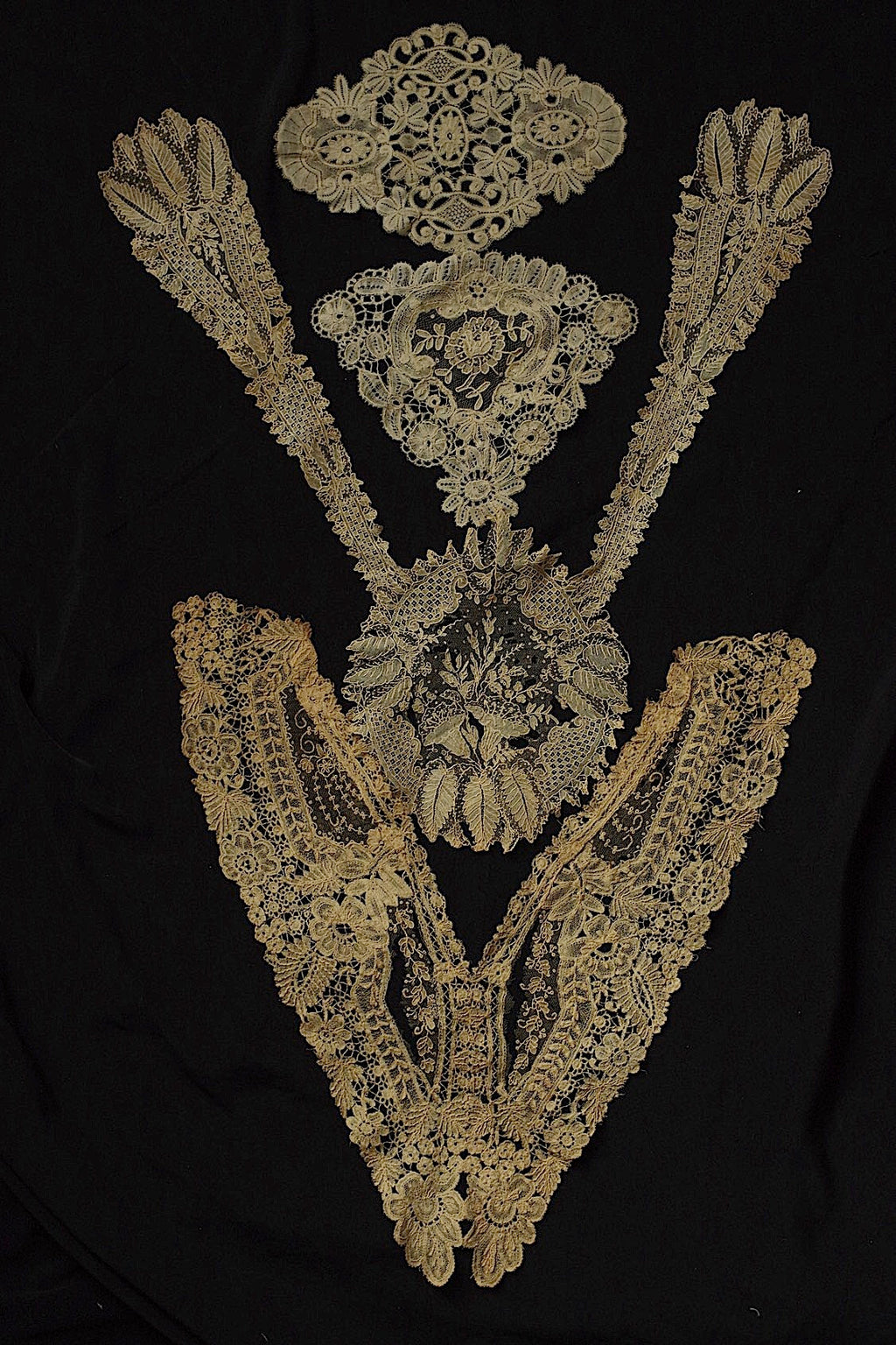 アンティークレース　dentelle ancienne　19世紀レースlot 素材用