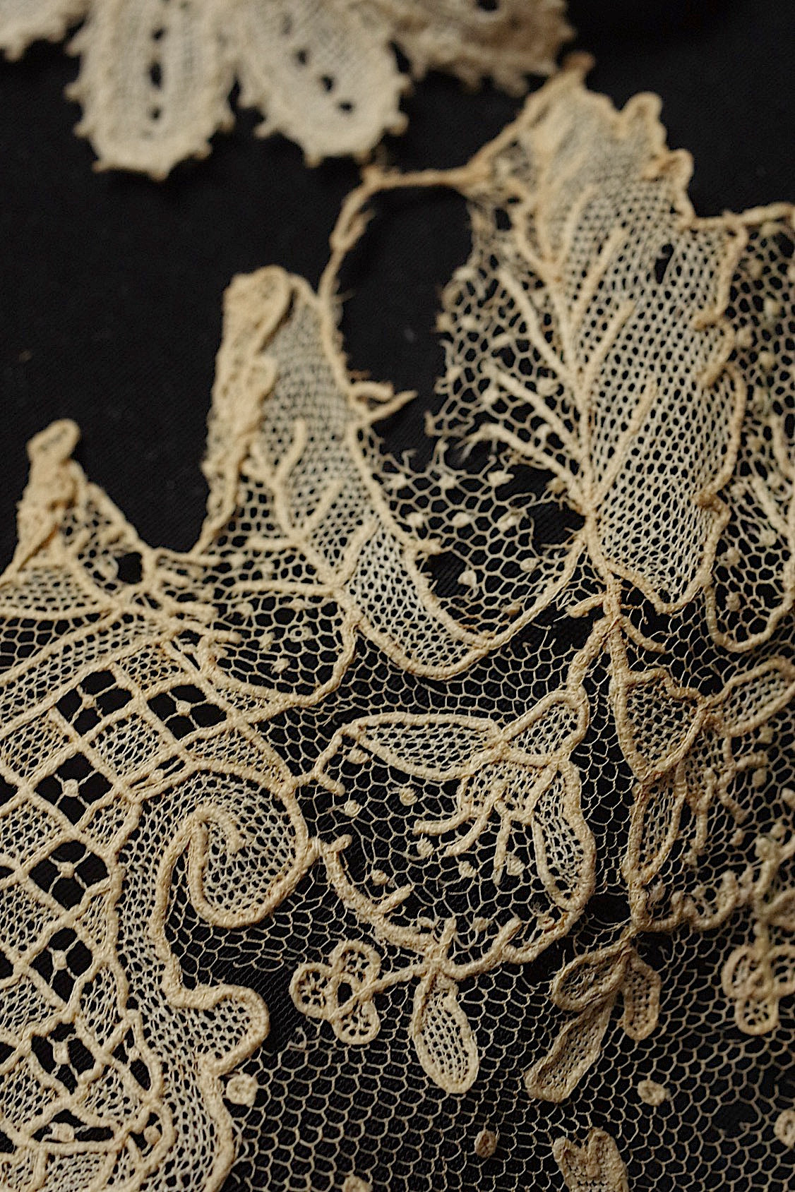 アンティークレース　dentelle ancienne　19世紀レースlot 素材用