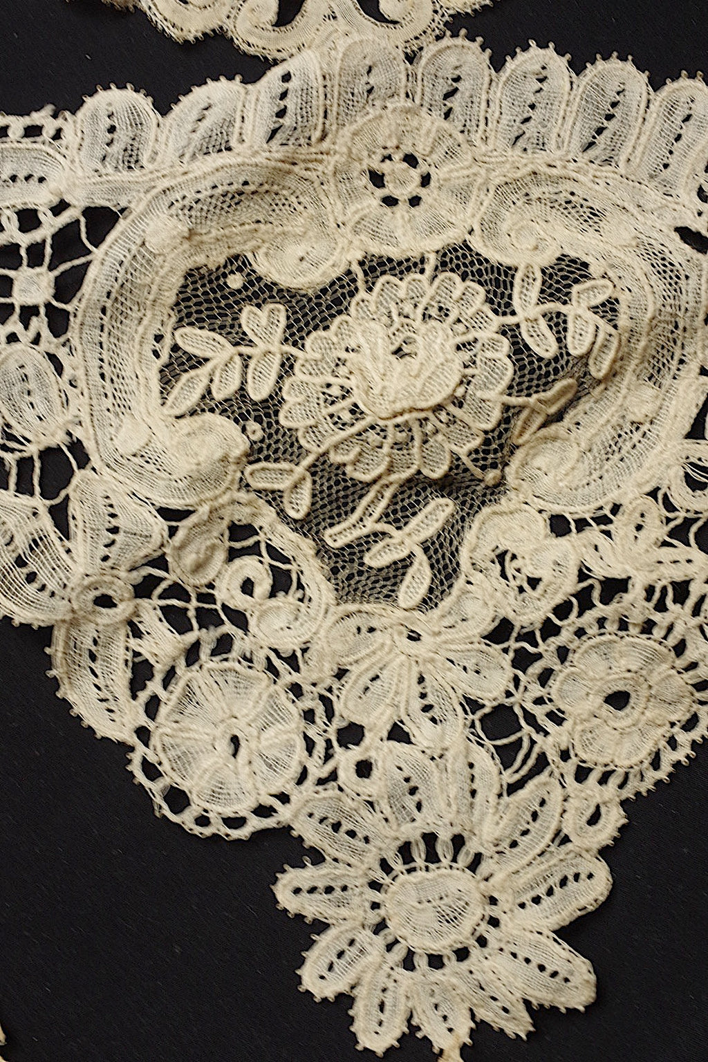 アンティークレース　dentelle ancienne　19世紀レースlot 素材用