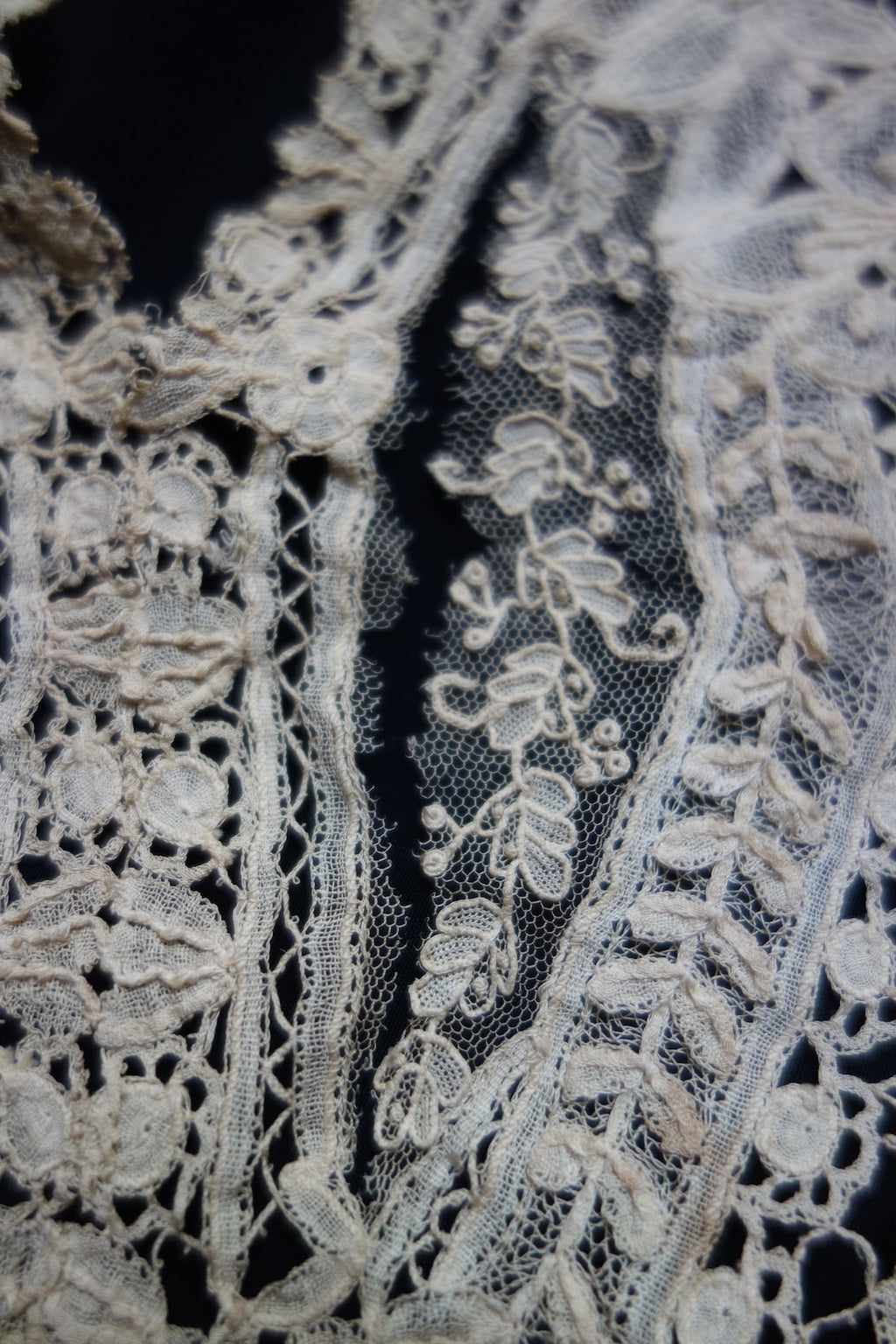 アンティークレース　dentelle ancienne　19世紀レースlot 素材用