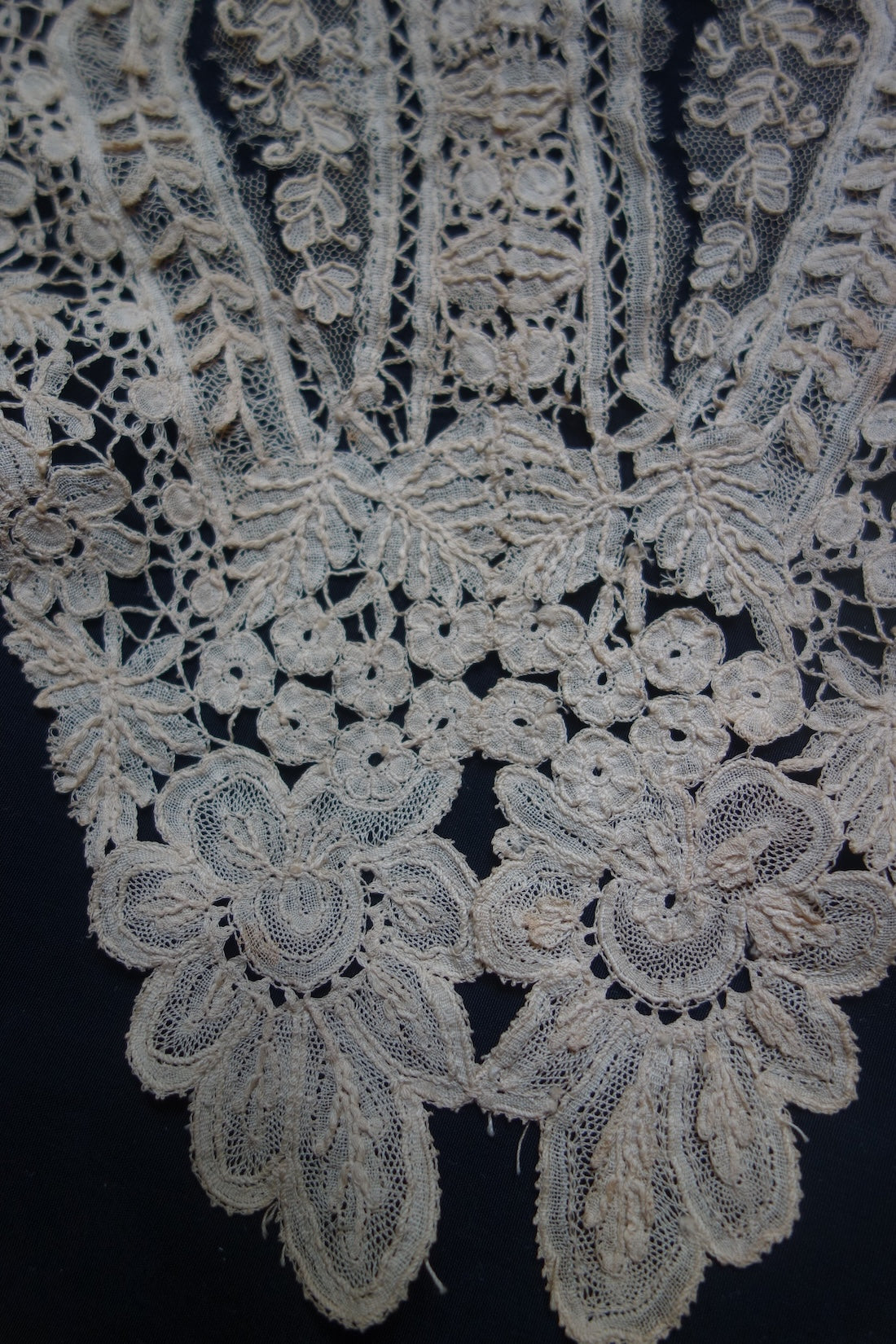 アンティークレース　dentelle ancienne　19世紀レースlot 素材用