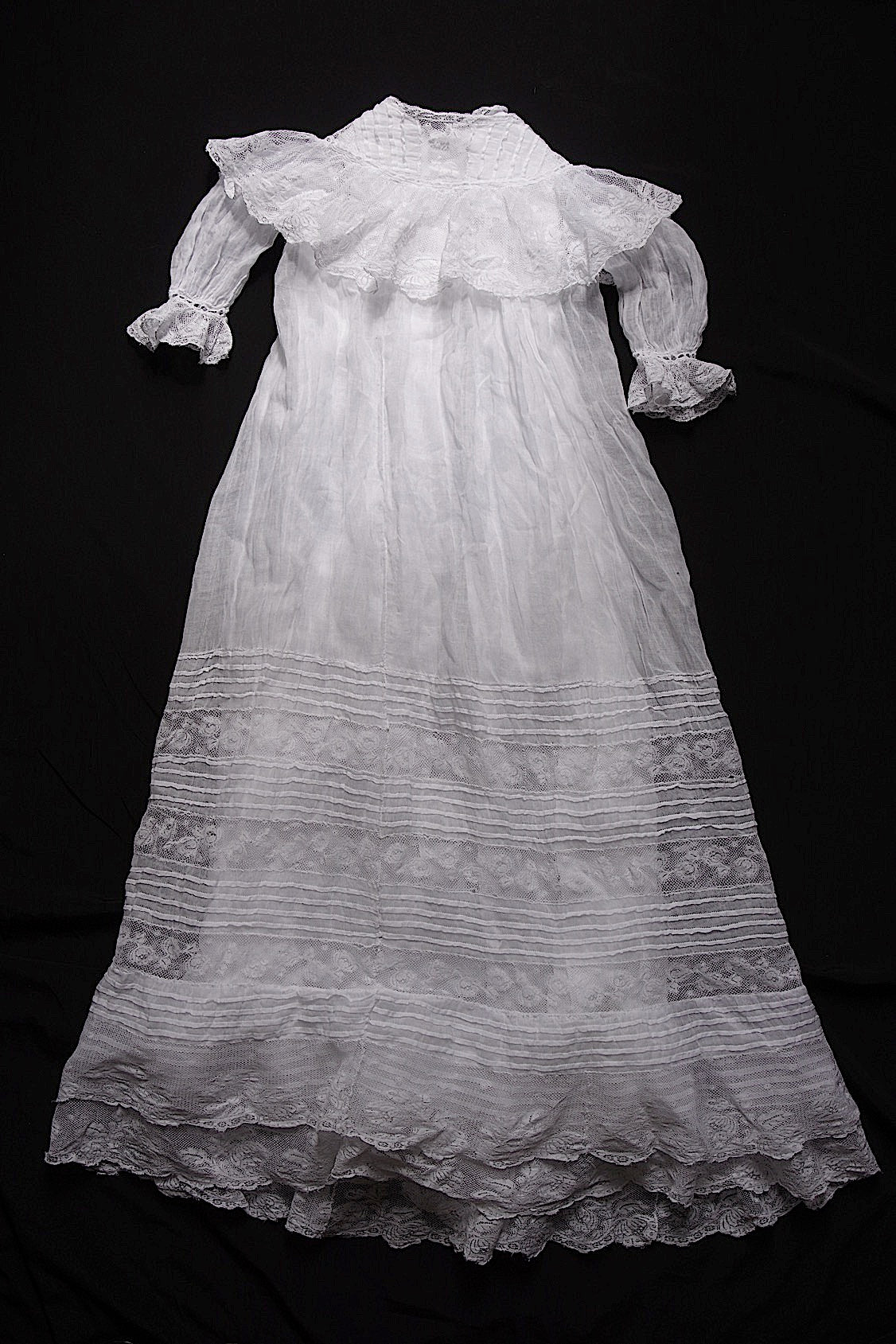 Antique Children's Dress vêtement d'enfant