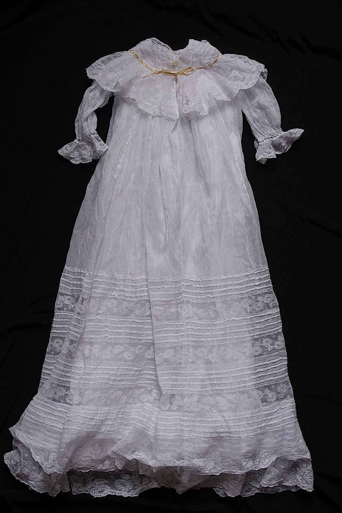 Antique Children's Dress vêtement d'enfant