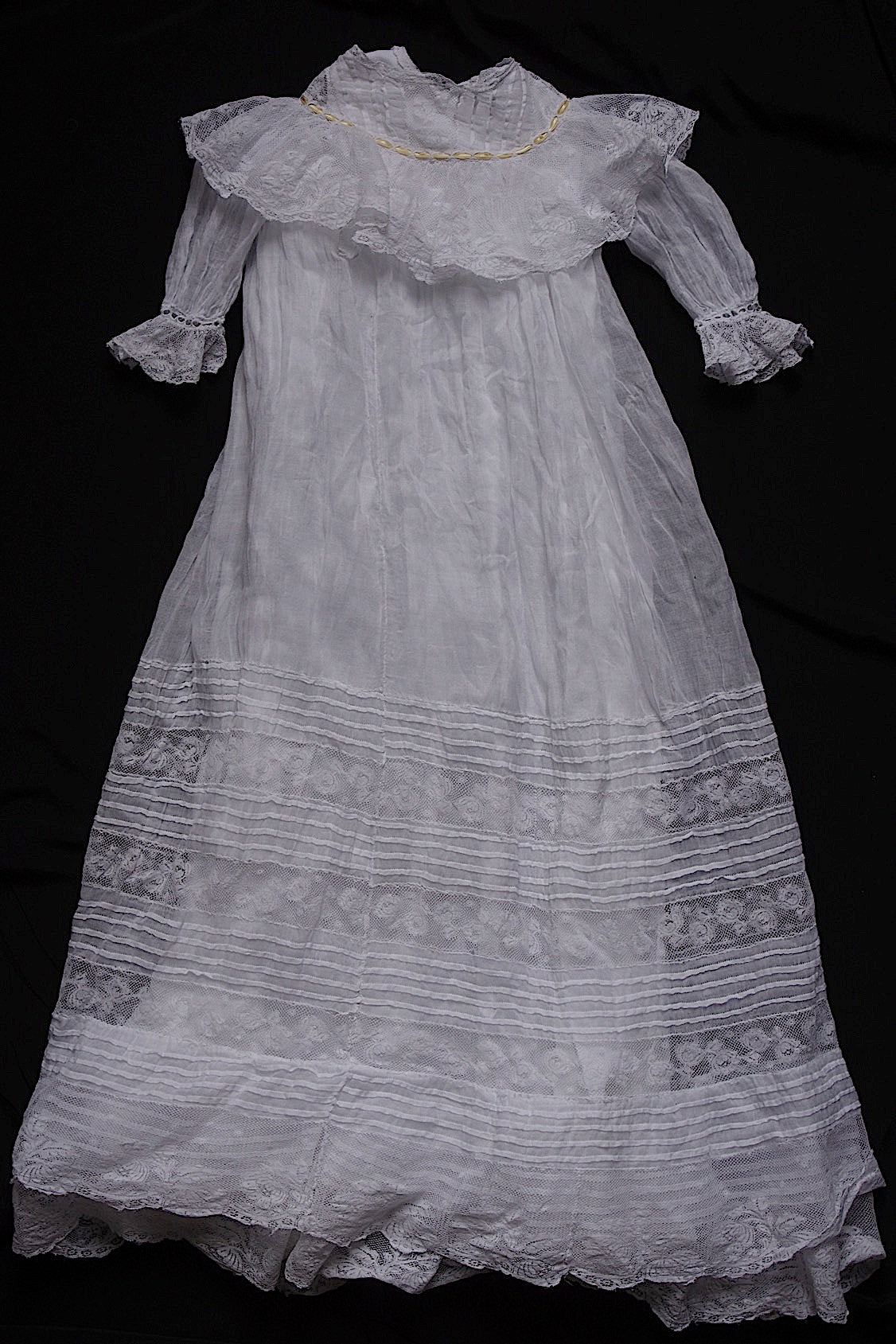 Antique Children's Dress vêtement d'enfant