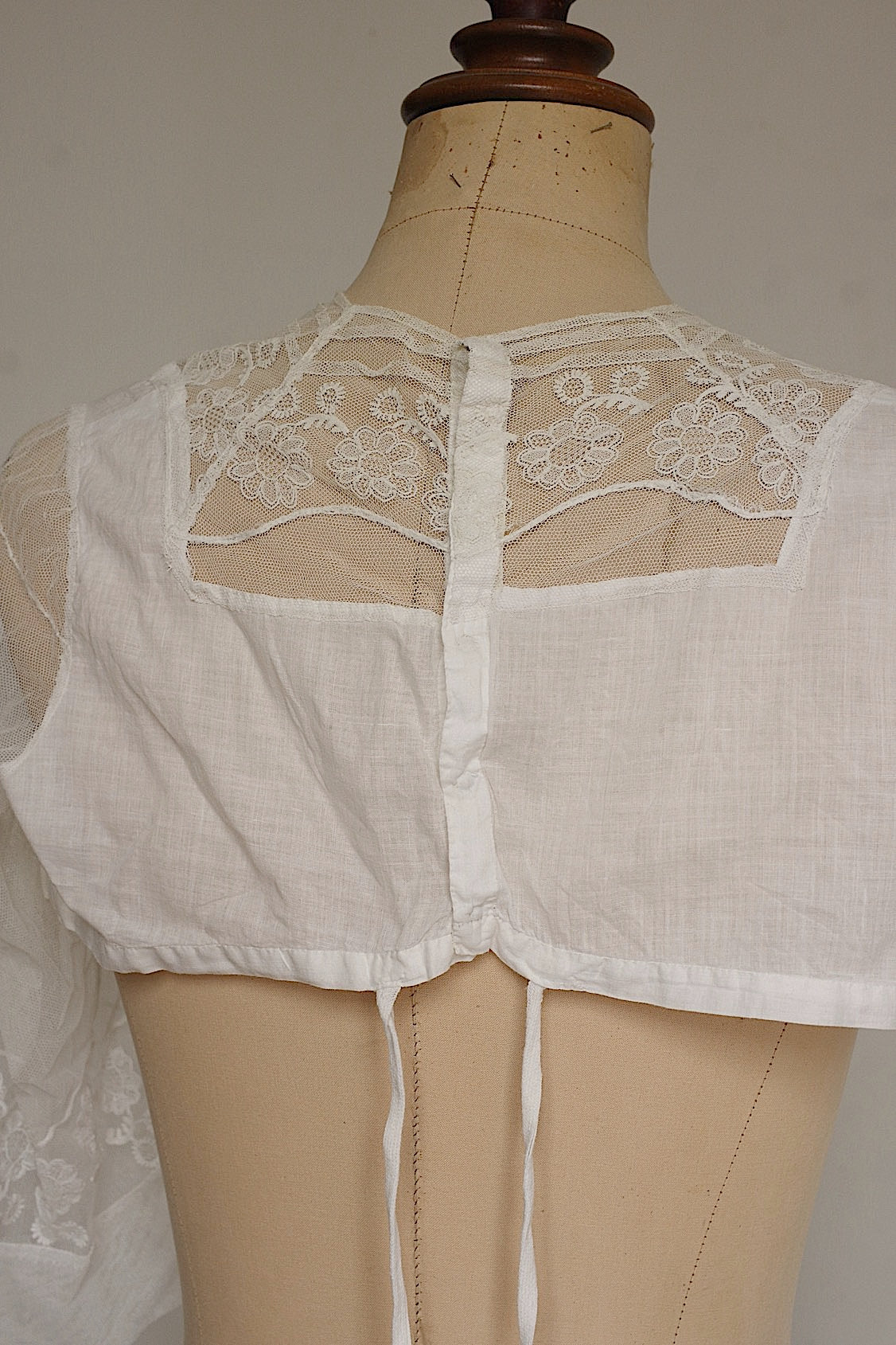 Antique Tops (Vêtement Tops) – For Fabric