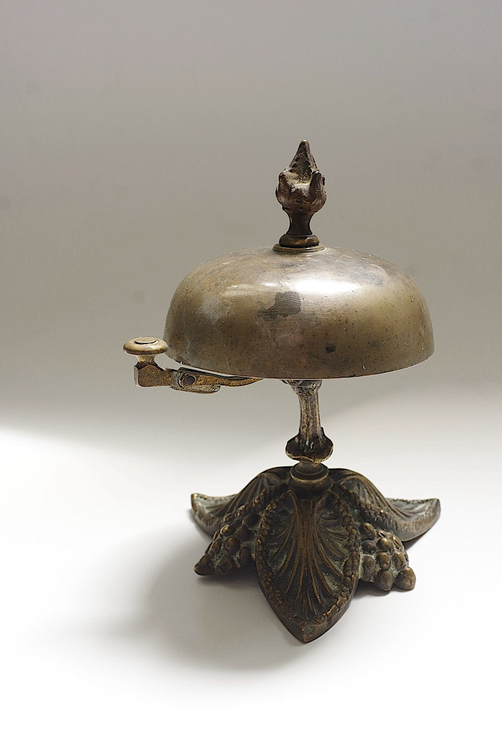 Sonnette de table ancienne