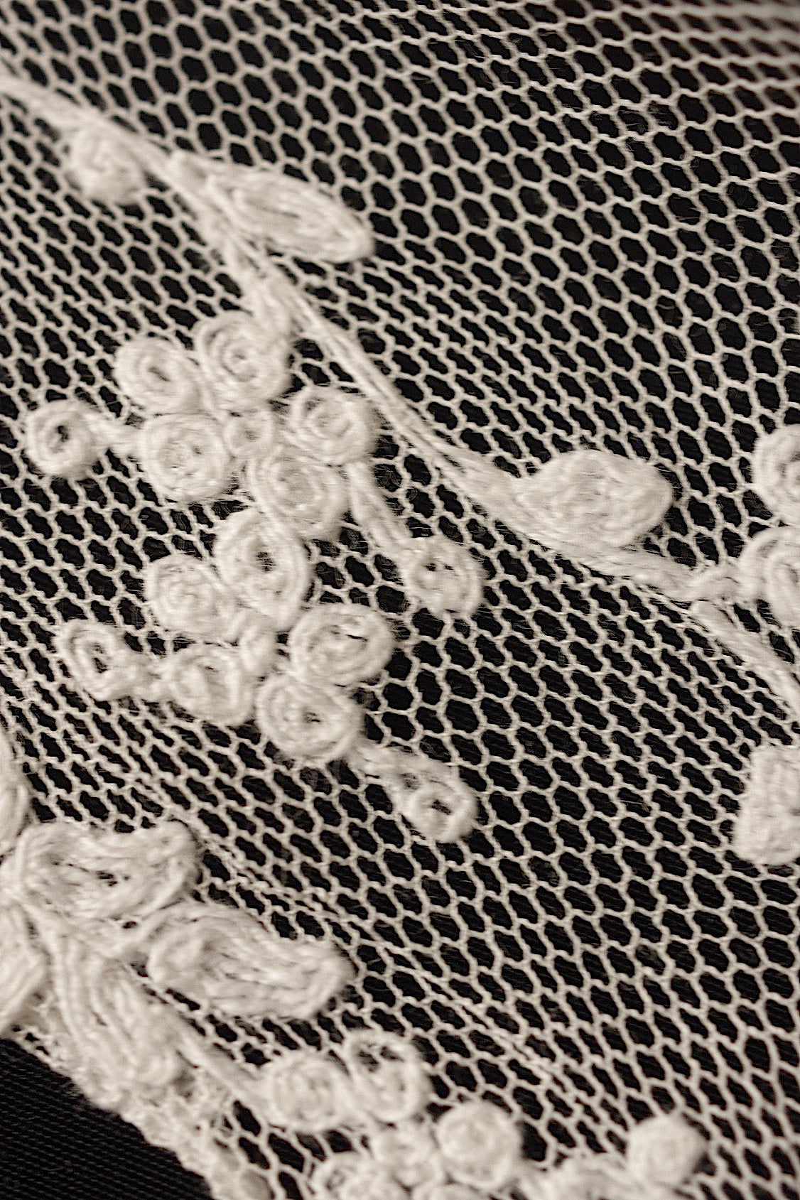 Encajes antiguos (dentelle ancienne), 2 tipos