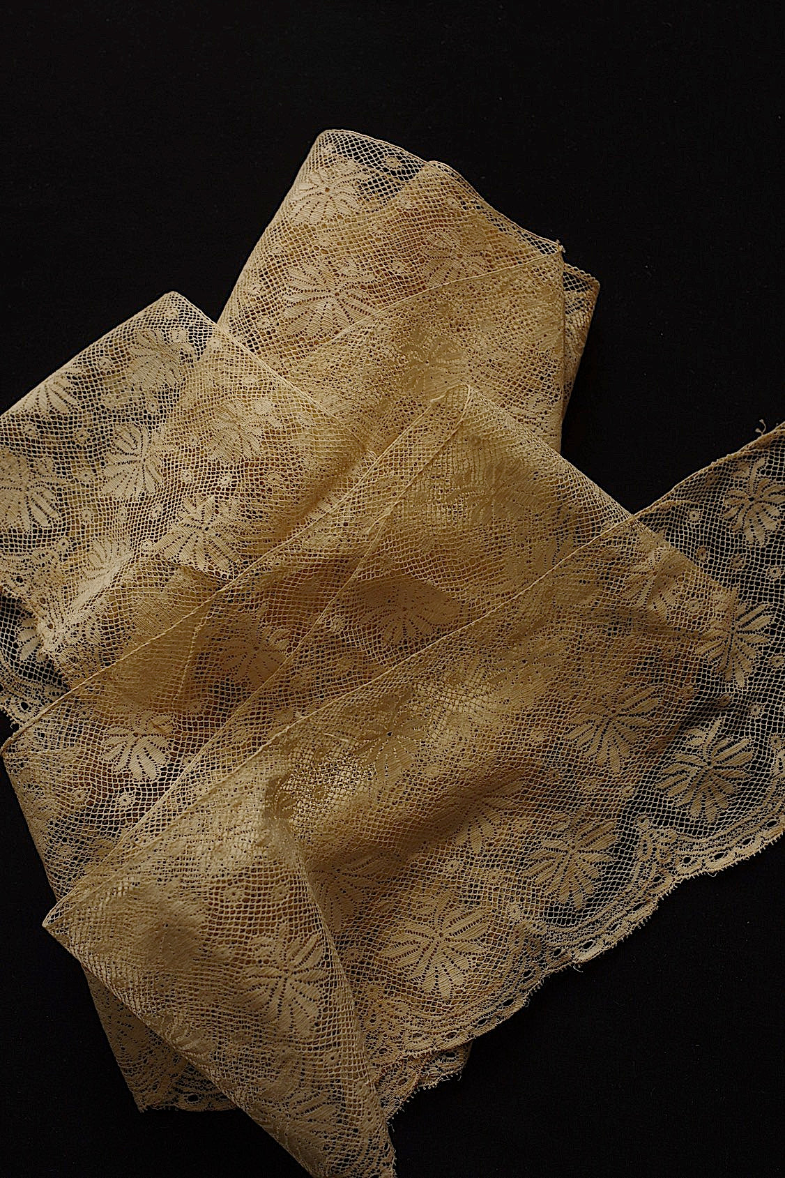 Encaje antiguo dentelle ancienne 230 cm