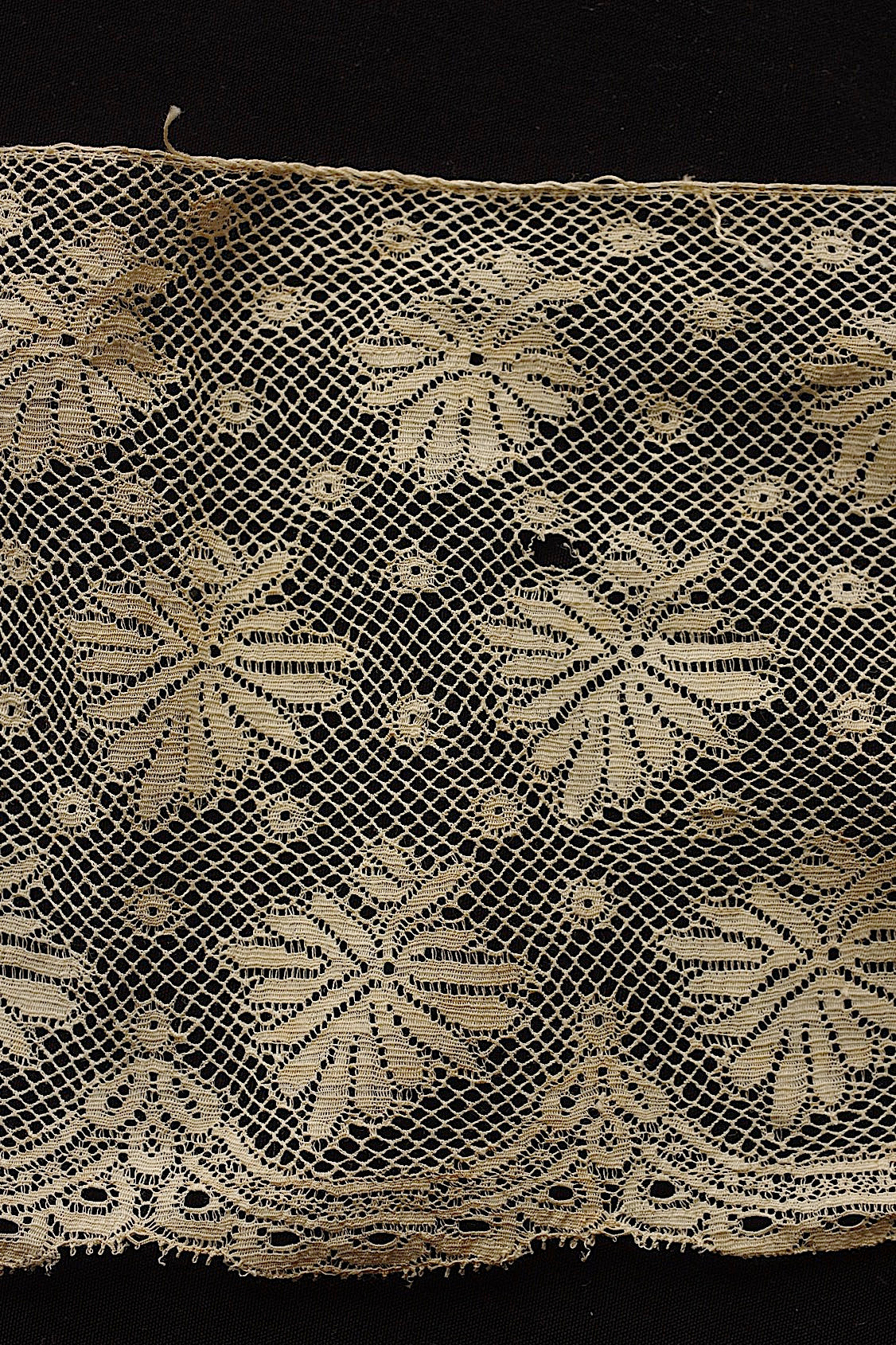 Encaje antiguo dentelle ancienne 230 cm
