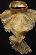 Dentelle ancienne, jabot