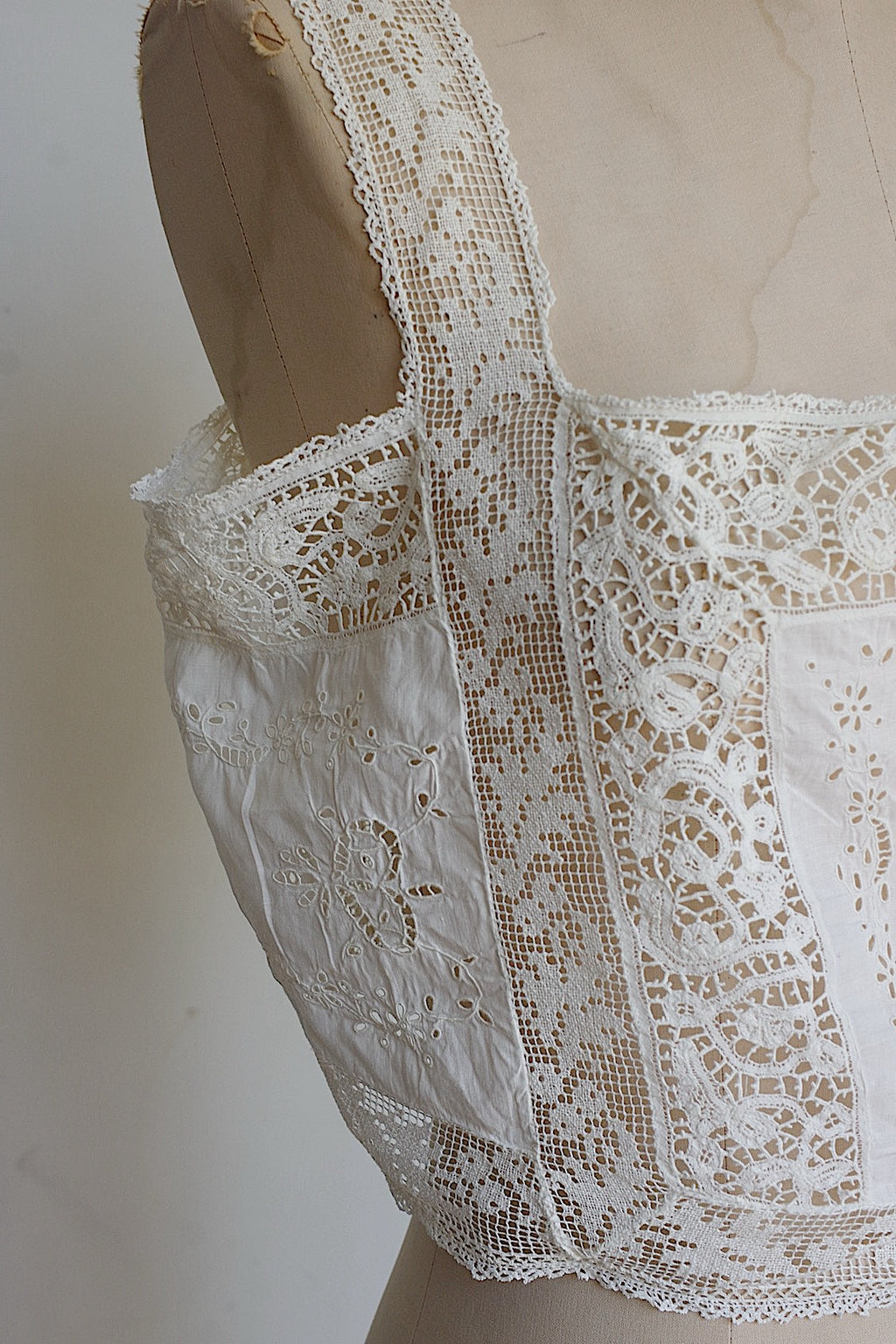 Antique Tops vêtement antique top1