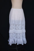 Antique Lace Skirt vêtement antique  skirt