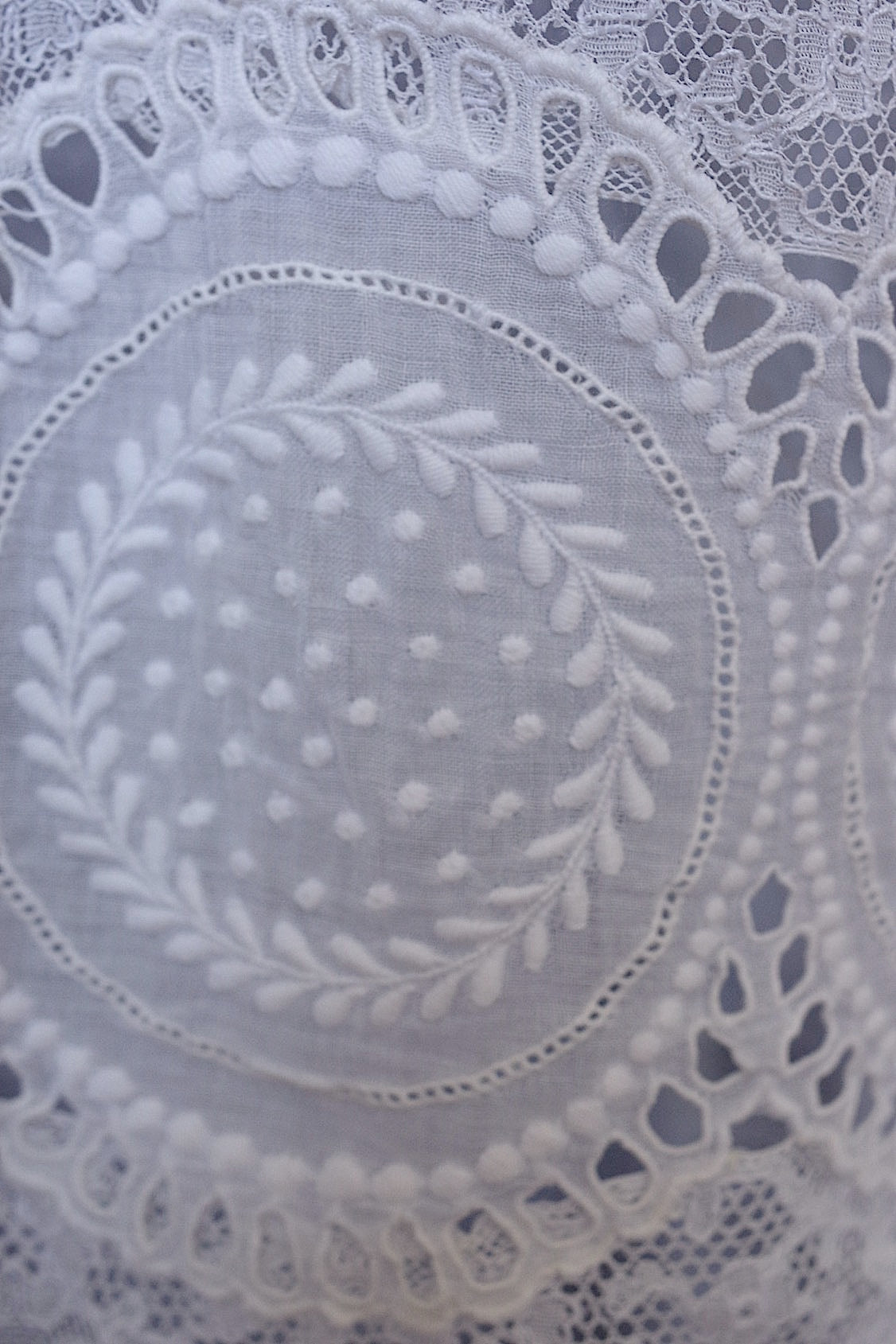 Antique Lace Skirt vêtement antique  skirt