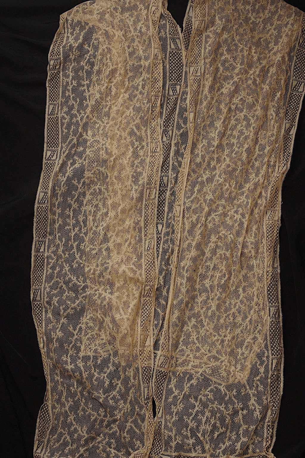 Chaleco de encaje antiguo (dentelle ancienne)