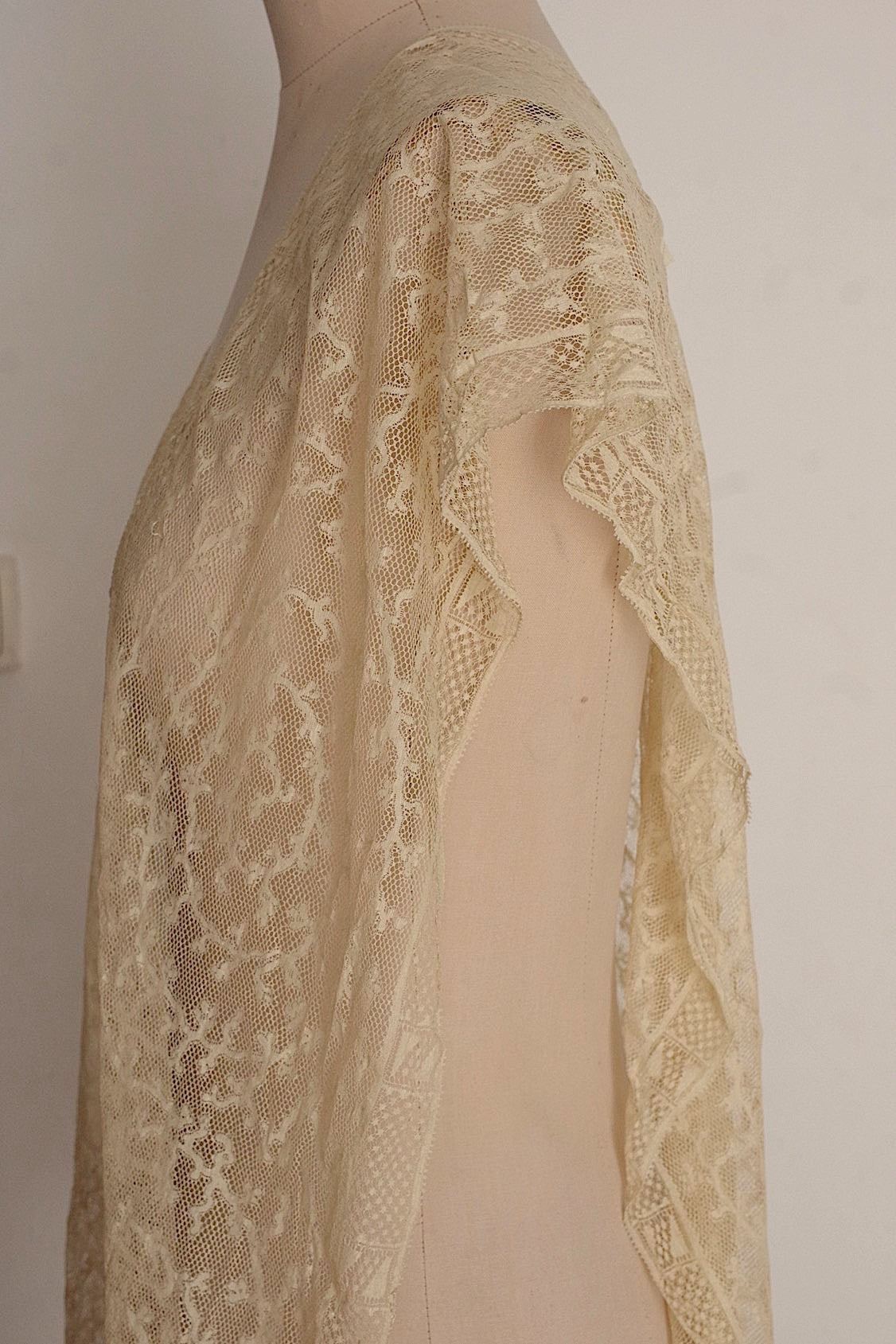 Chaleco de encaje antiguo (dentelle ancienne)