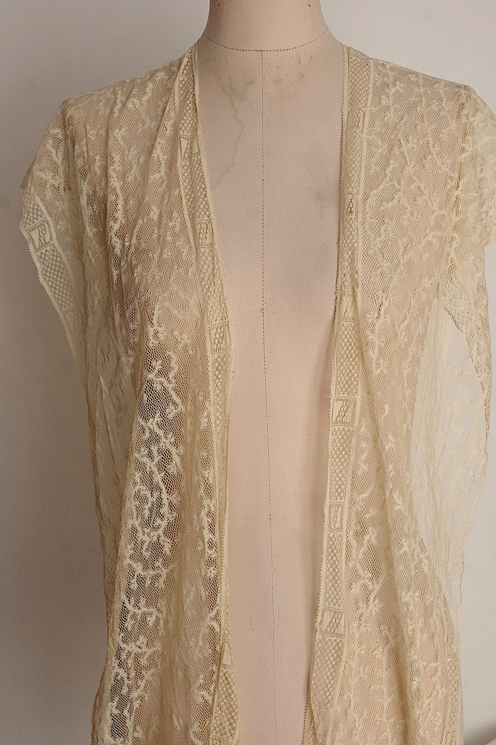 Chaleco de encaje antiguo (dentelle ancienne)