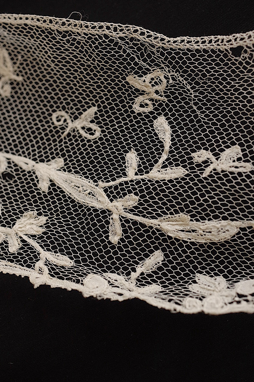 Antique Lace (dentelle ancienne) 240 cm + 80 cm + 80 cm