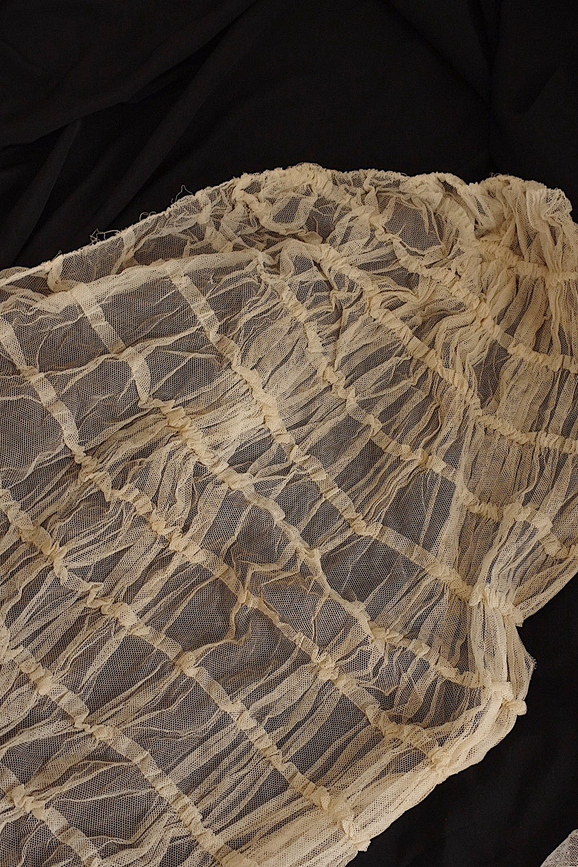 Dentelle ancienne, chutes de dentelle