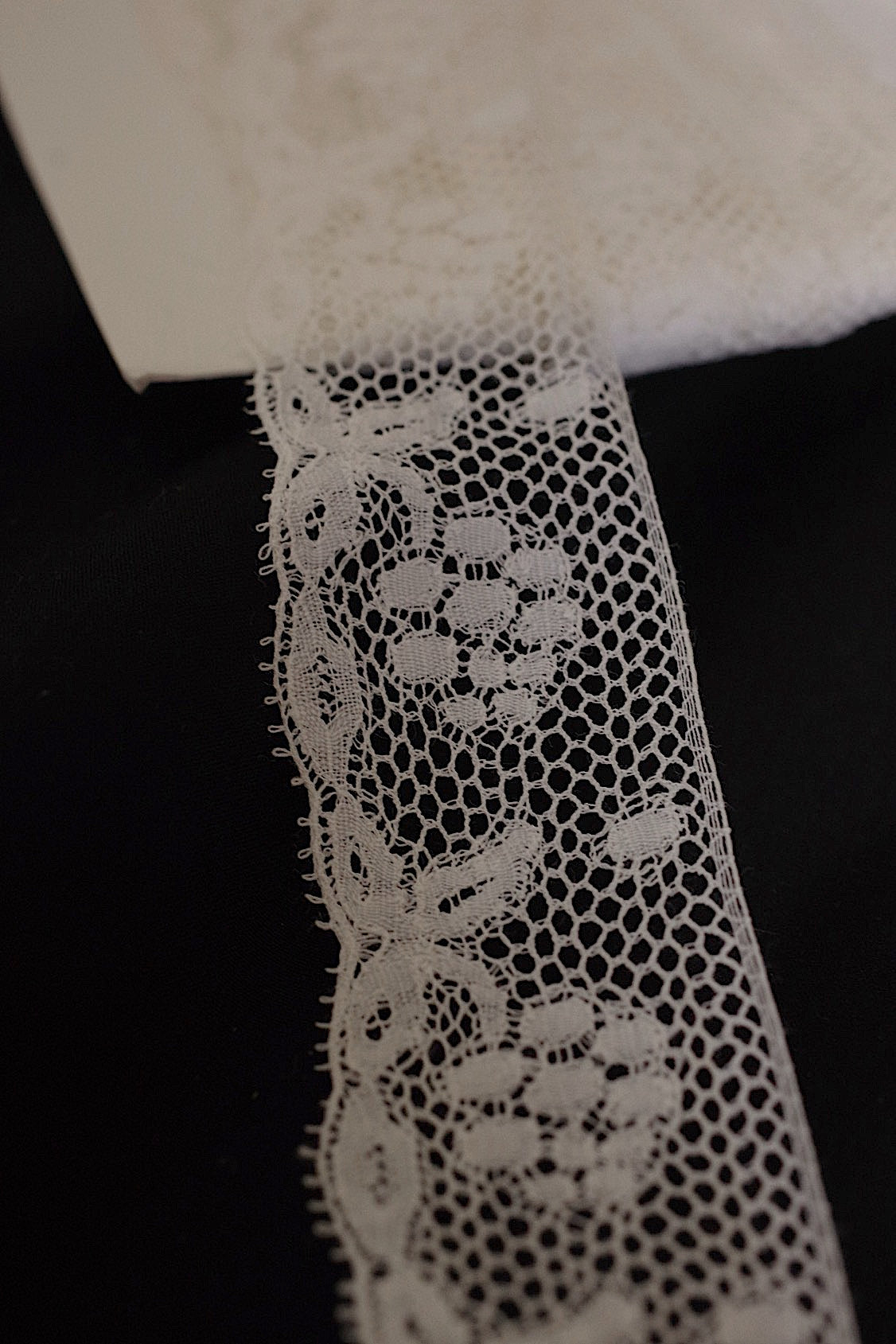 アンティークレース antique lace la dentelle - .FR a l'epoque