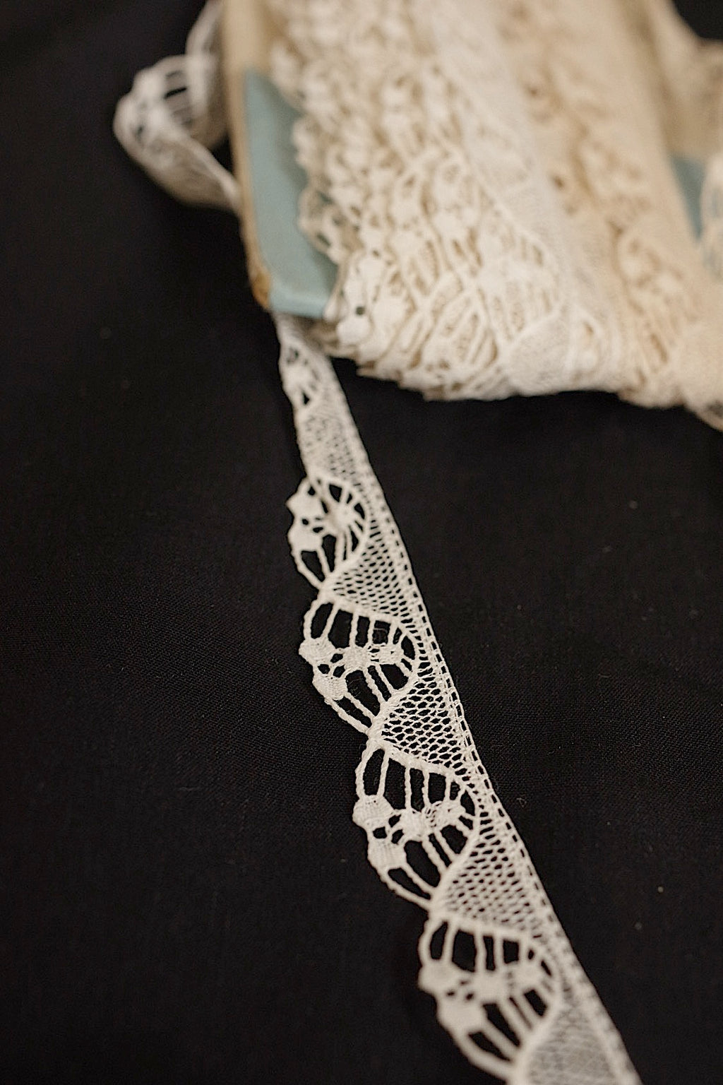 Dentelle ancienne 670 cm × 445 cm