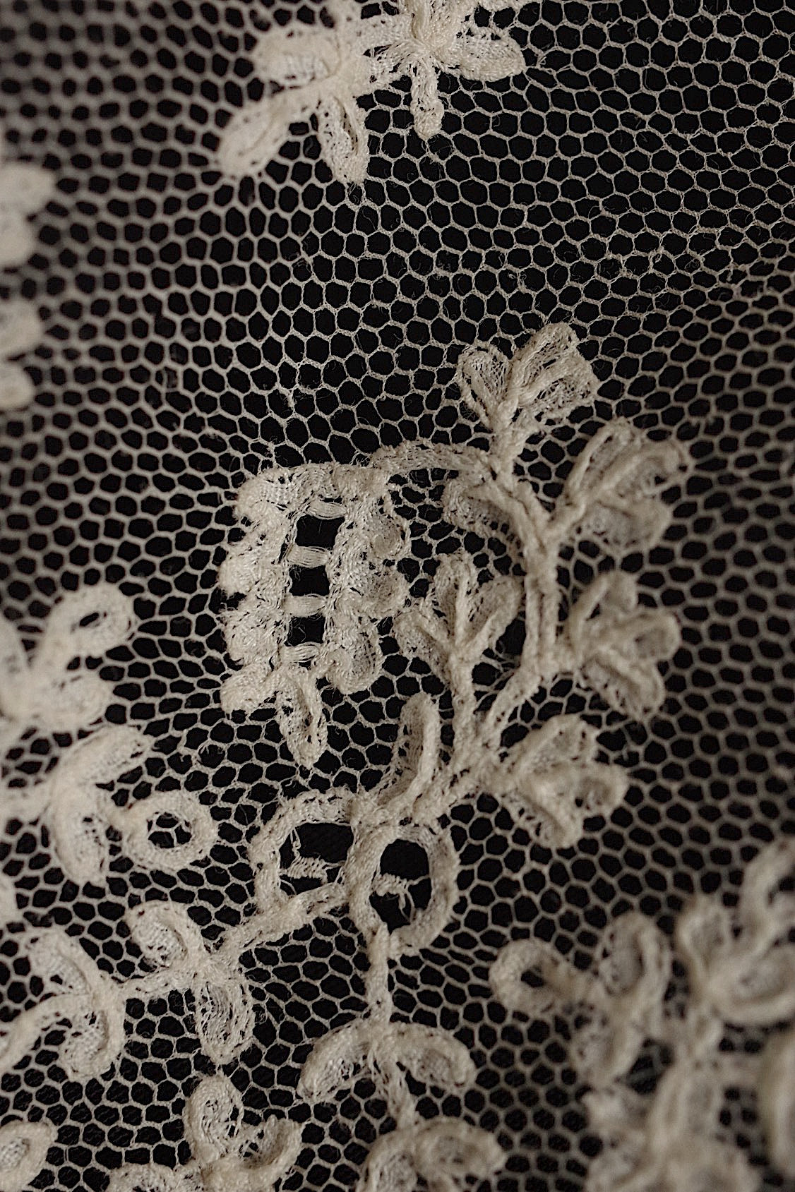Dentelle ancienne 160 cm