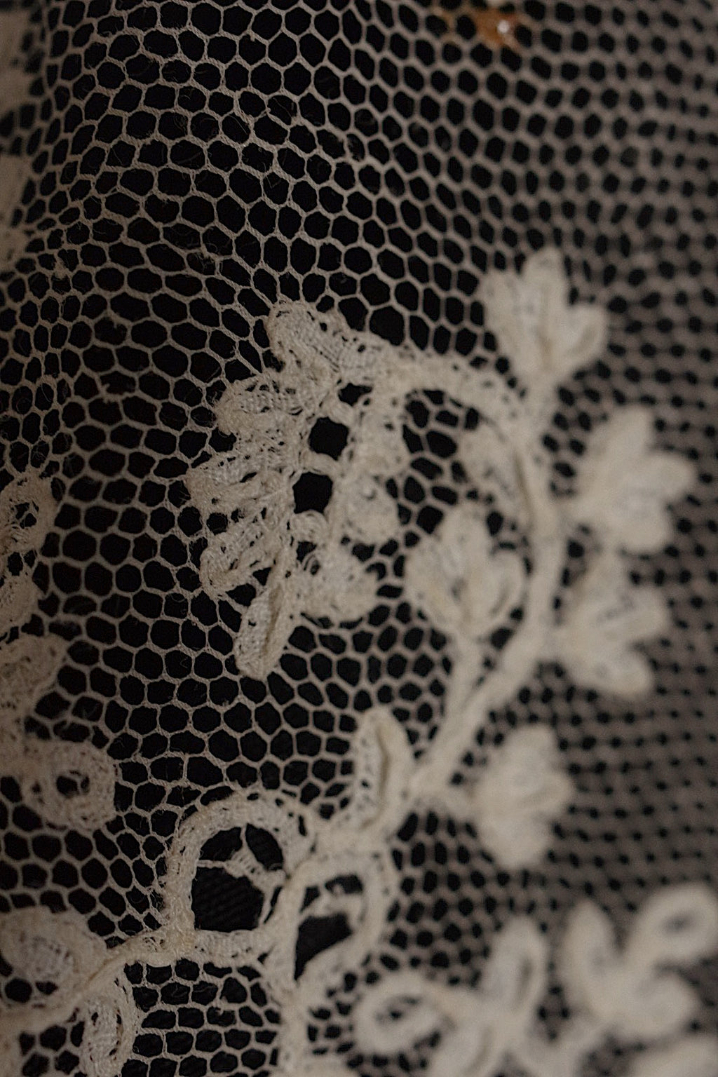 Dentelle ancienne 160 cm