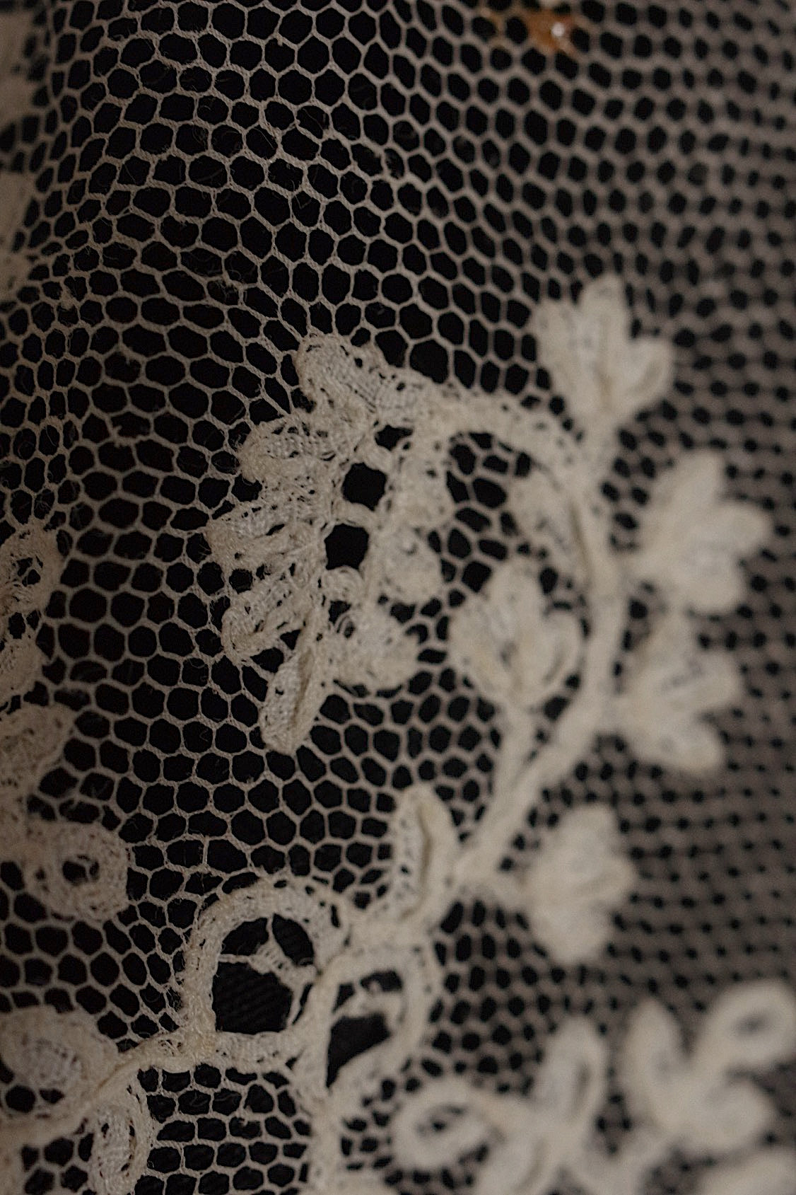 Dentelle ancienne 160 cm