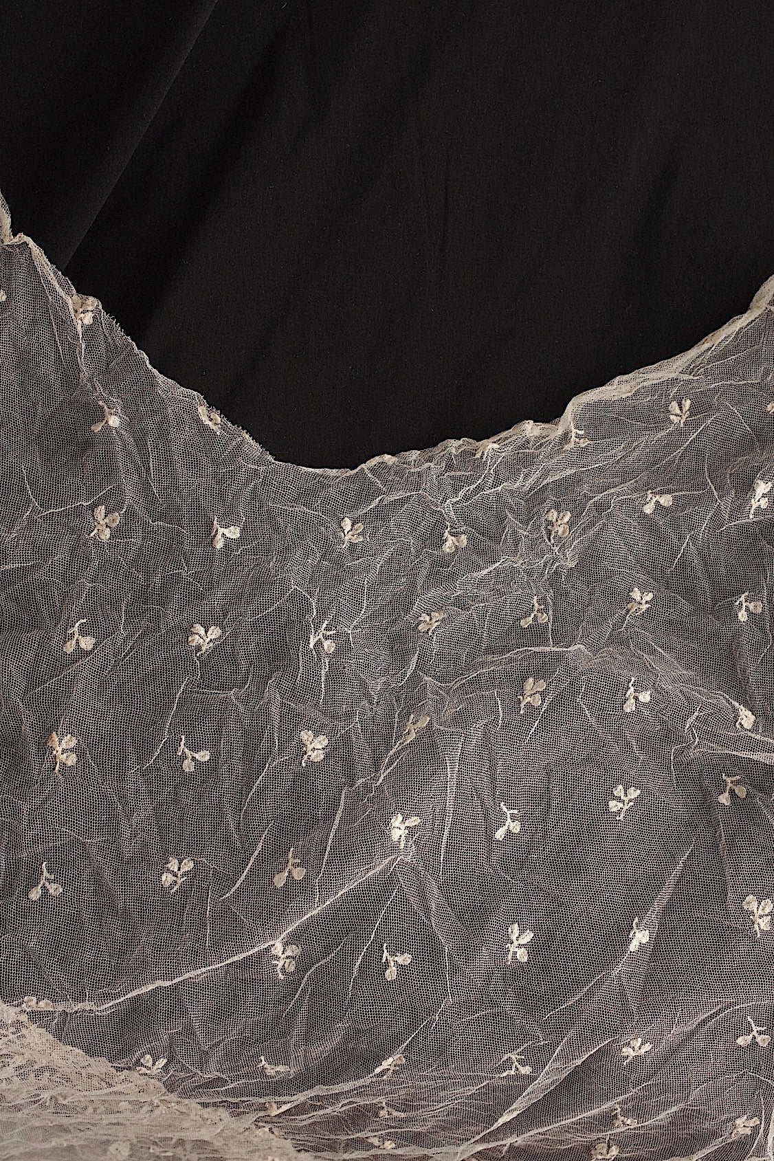 Antique Lace (dentelle ancienne) Shawl