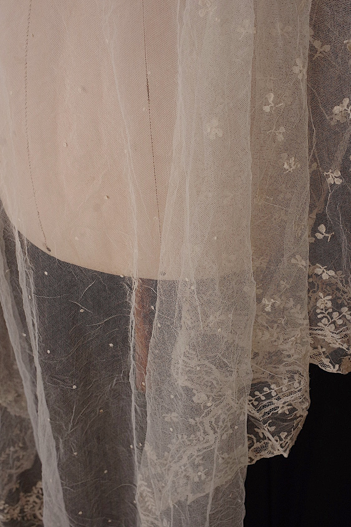 Antique Lace (dentelle ancienne) Shawl