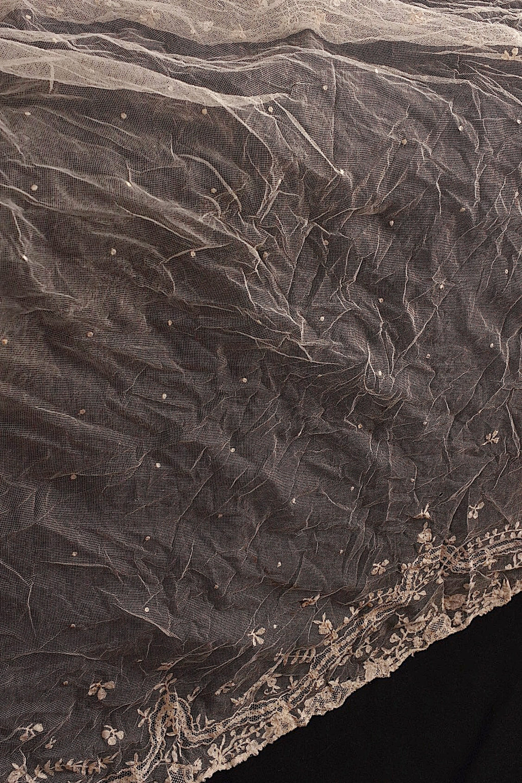 Antique Lace (dentelle ancienne) Shawl