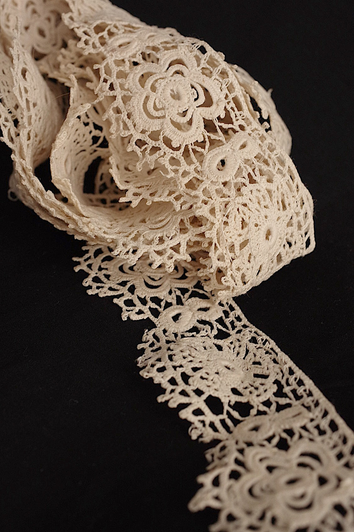 アンティークレース antique lace la dentelle - .FR a l'epoque