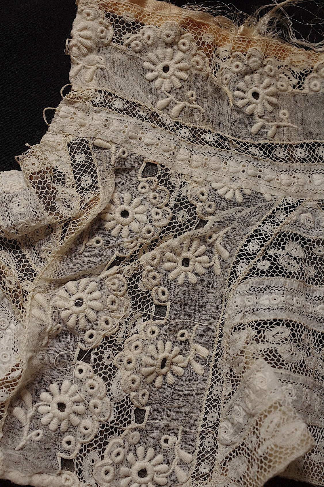 Encaje antiguo (dentelle ancienne) - Cuello - Retales