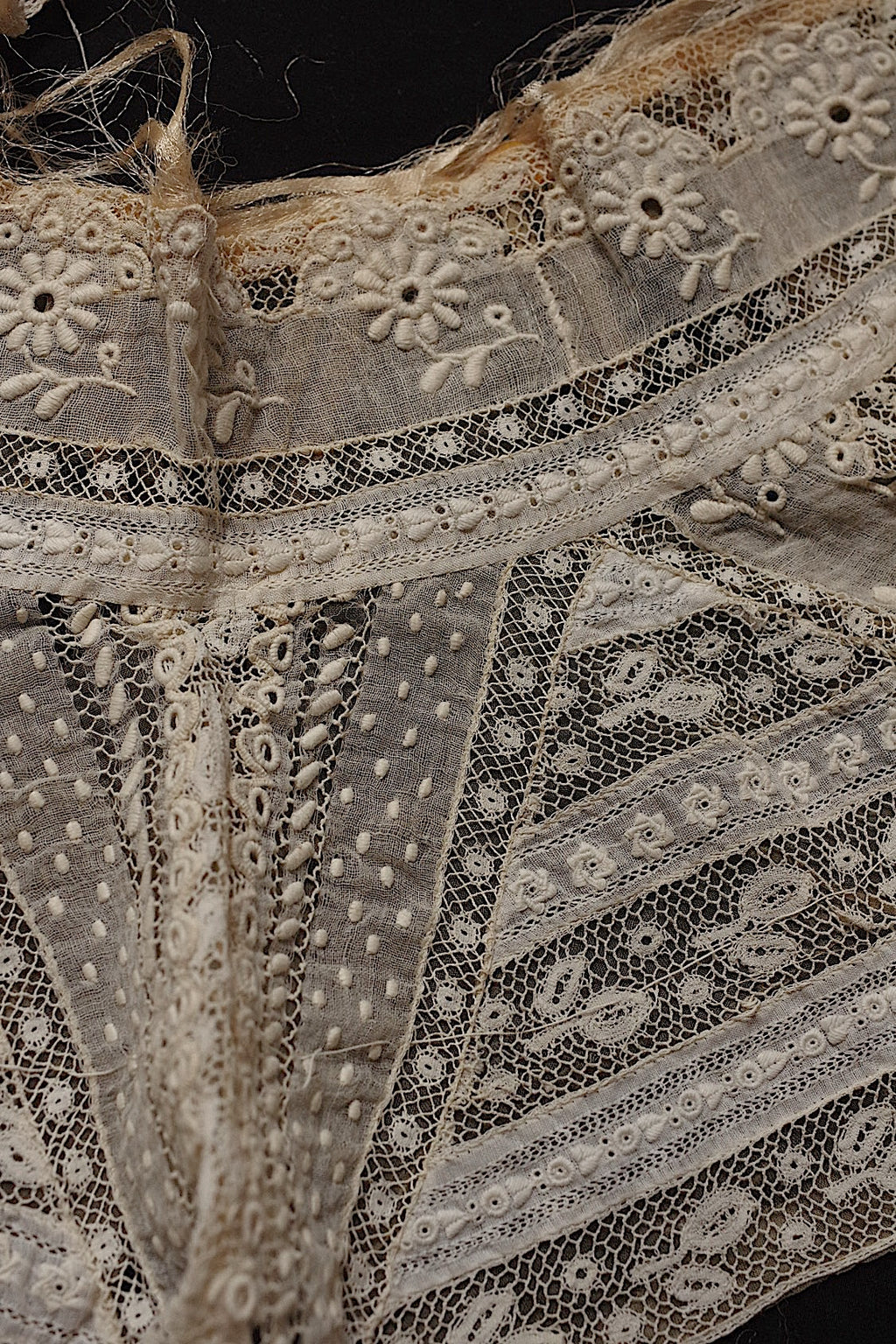 Encaje antiguo (dentelle ancienne) - Cuello - Retales