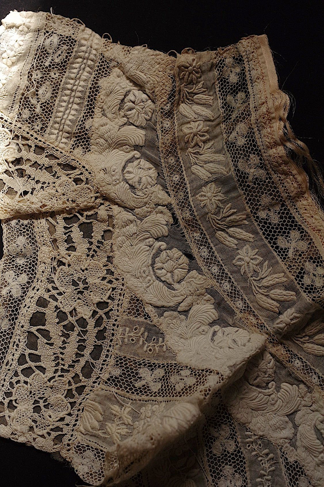 Encaje antiguo (dentelle ancienne) - Cuello - Retales