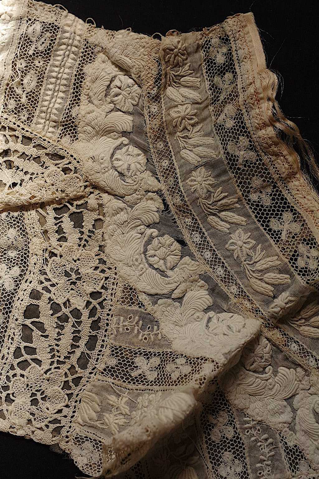 Encaje antiguo (dentelle ancienne) - Cuello - Retales