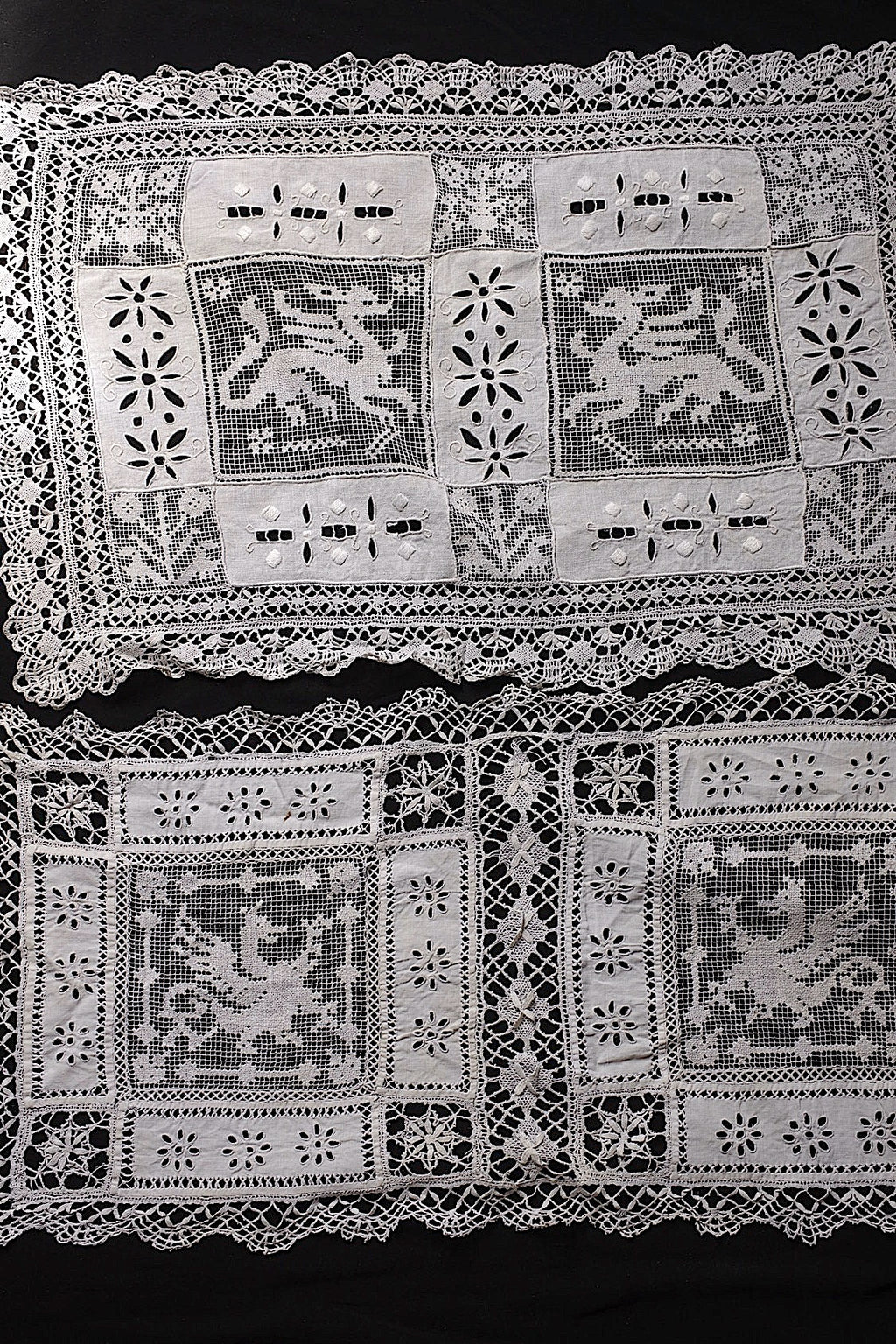 Antique Linens (linge de maison ancien antique) — 2 pieces