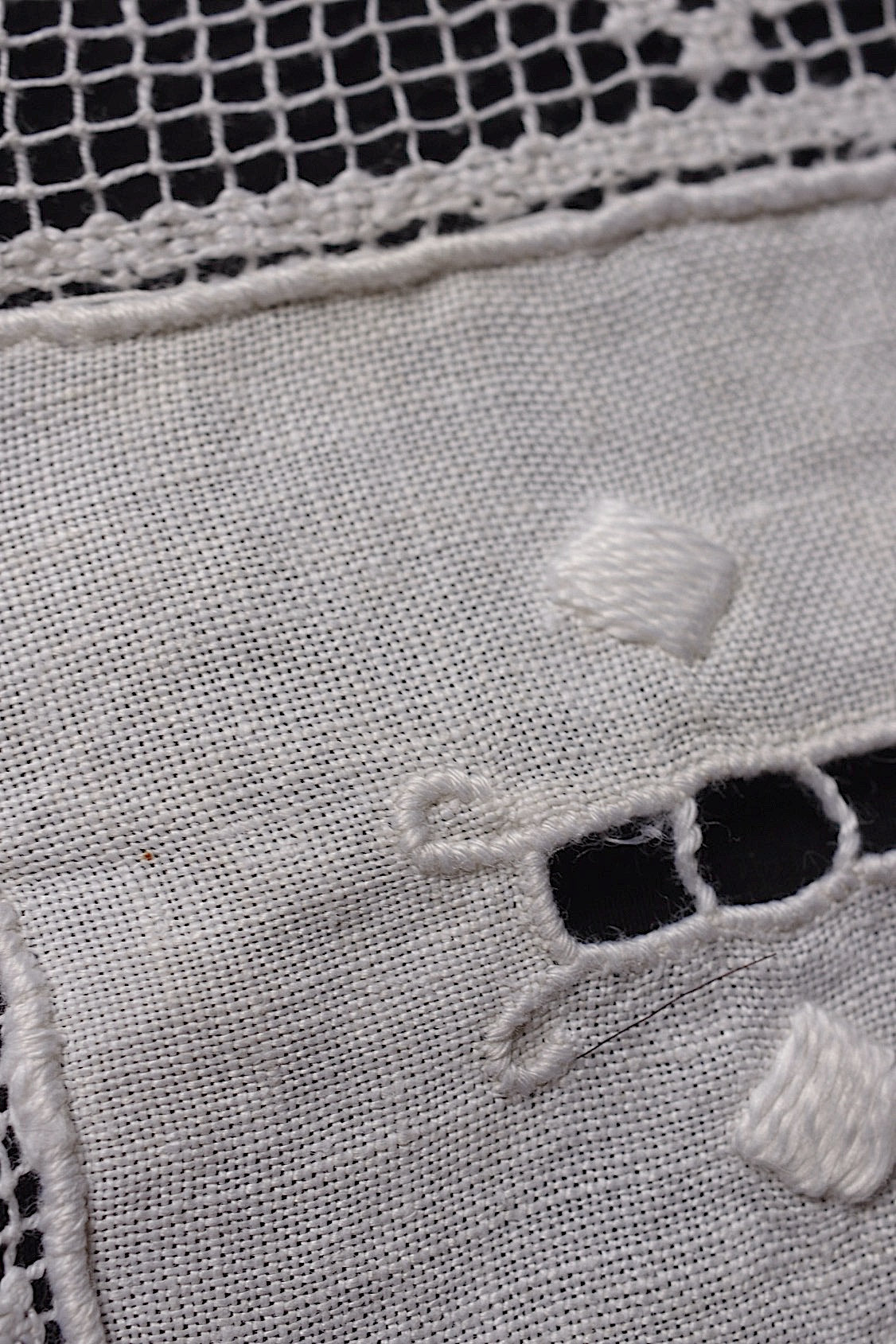 Antique Linens (linge de maison ancien antique) — 2 pieces
