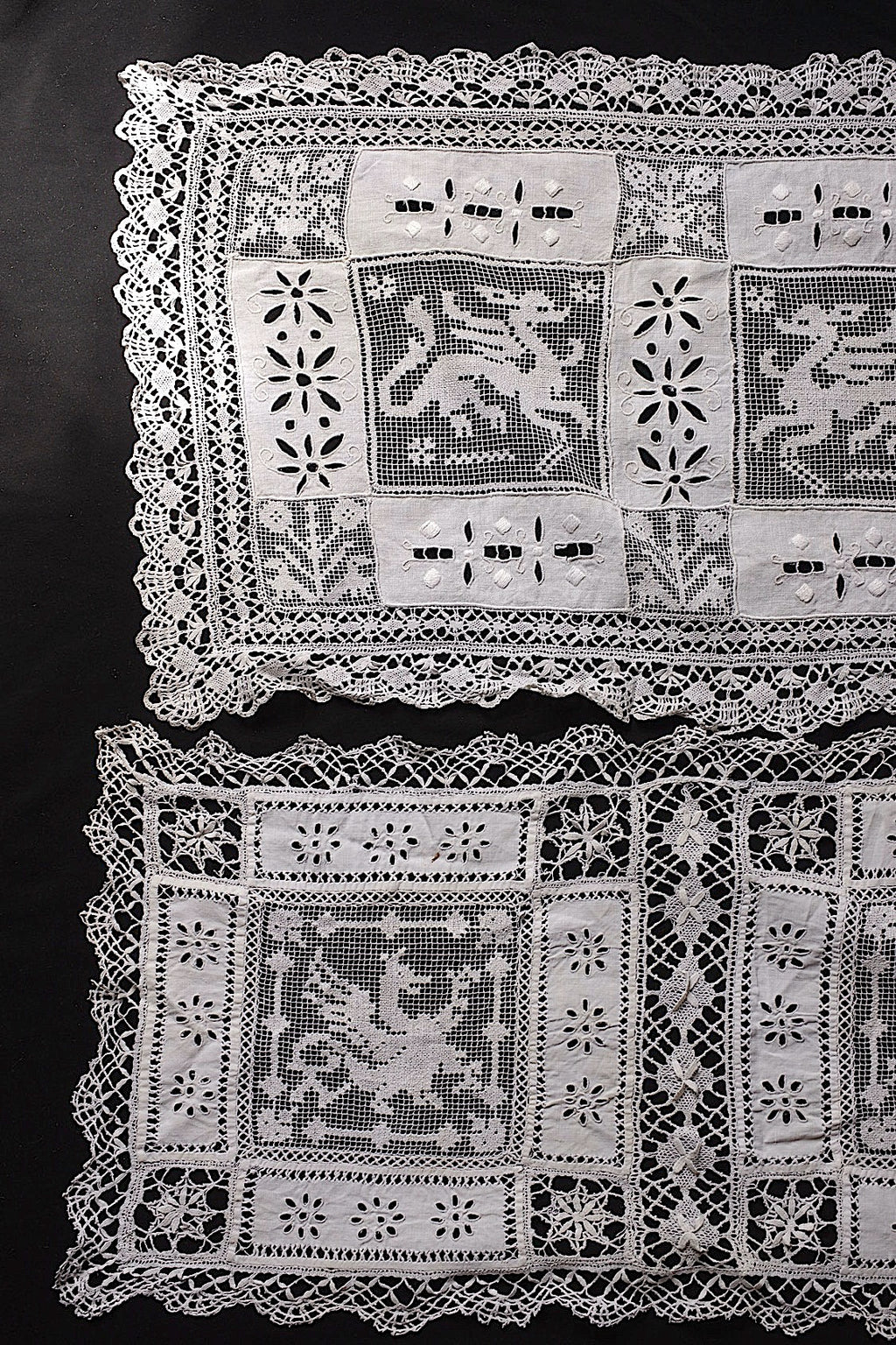 Antique Linens (linge de maison ancien antique) — 2 pieces
