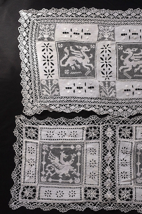 Antique Linens (linge de maison ancien antique) — 2 pieces