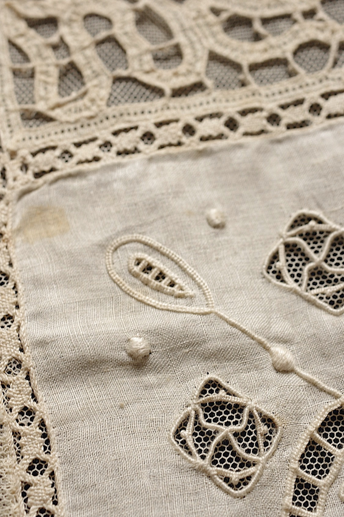Antique Lace (dentelle ancienne) Cover