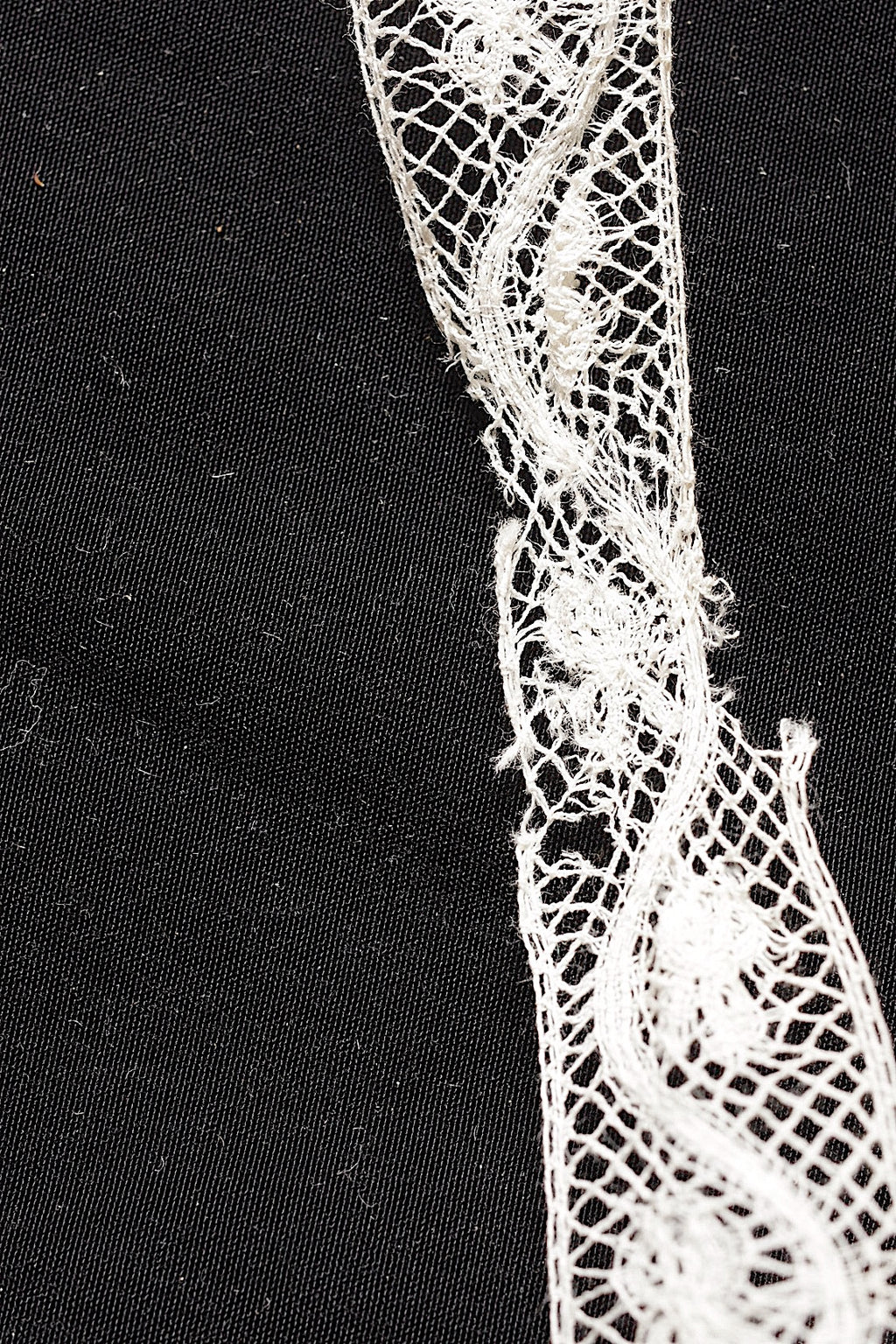 Antique Lace (dentelle ancienne) 700 cm x 150 cm