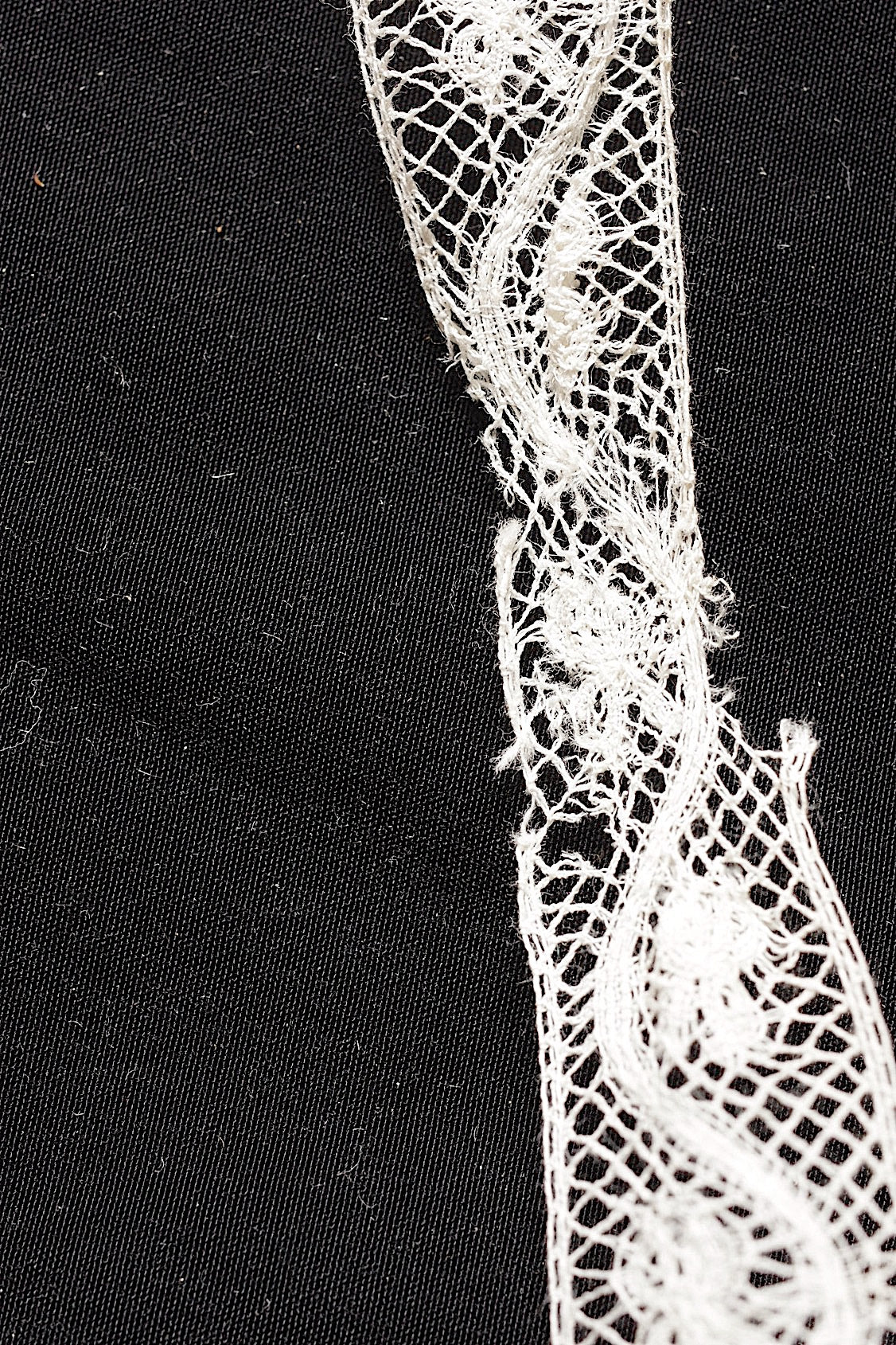 Antique Lace (dentelle ancienne) 700 cm x 150 cm