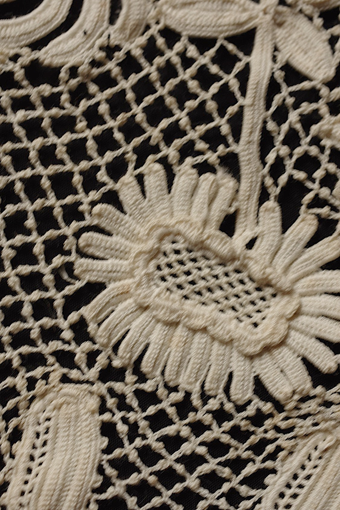 Antique Lace (dentelle ancienne, antique) Crochet Motifs