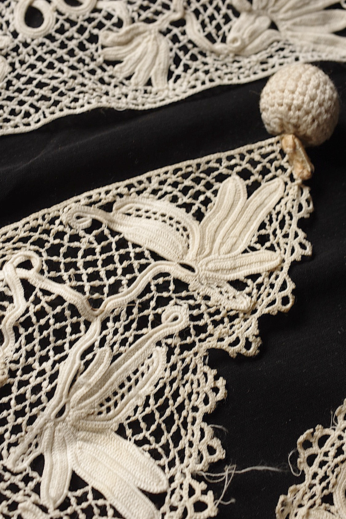 Antique Lace (dentelle ancienne, antique) Crochet Motifs