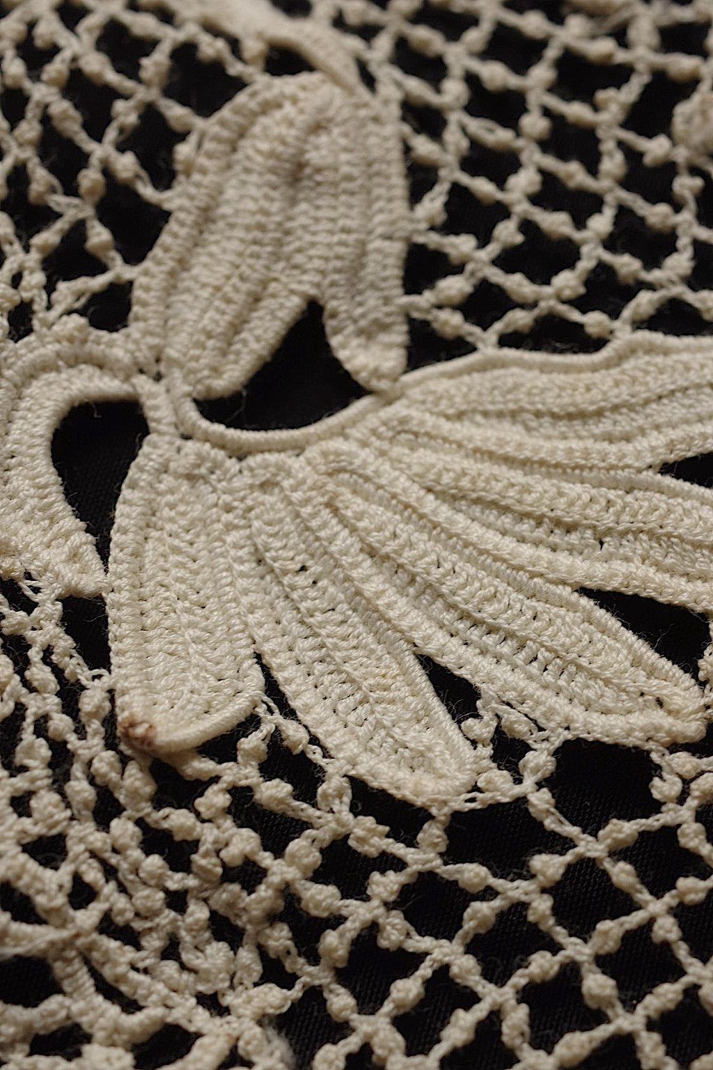 Antique Lace (dentelle ancienne, antique) Crochet Motifs
