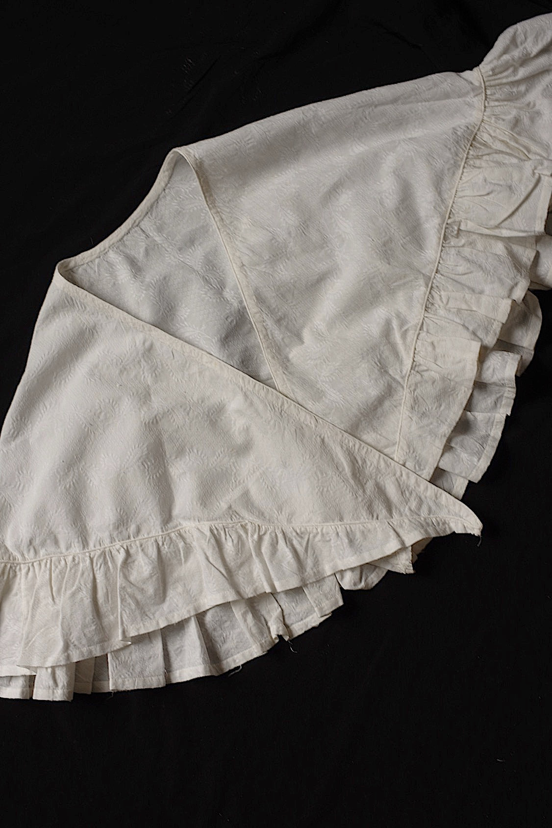 Cape ancienne en dentelle 